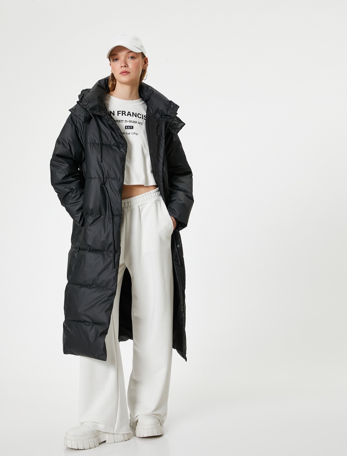  Uzun Şişme Mont Kapüşonlu Su İtici Özellikli Fermuarlı Cepli