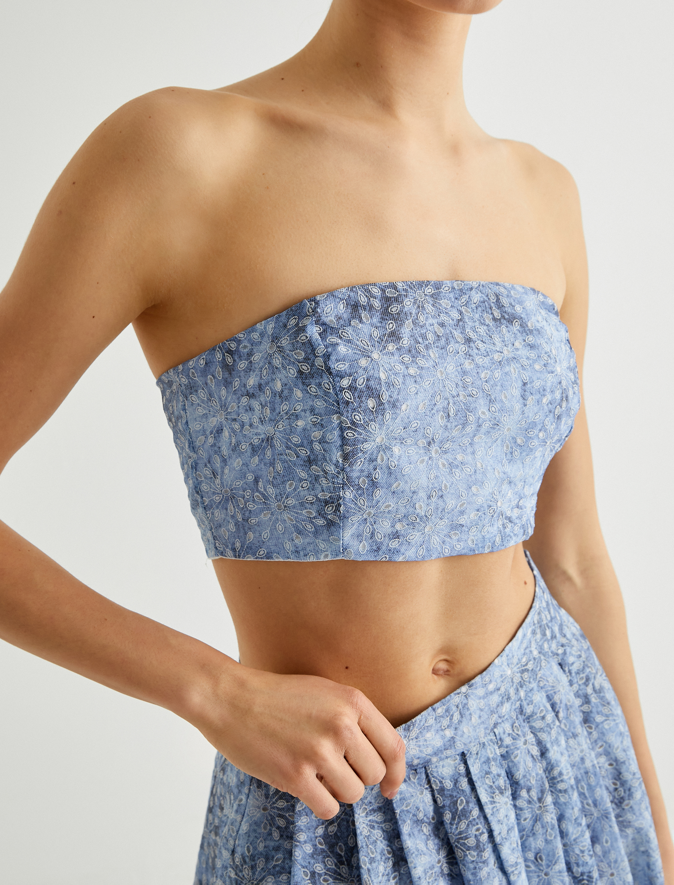   Crop Straplez Büstiyer Çiçekli Fistolu Slim Fit