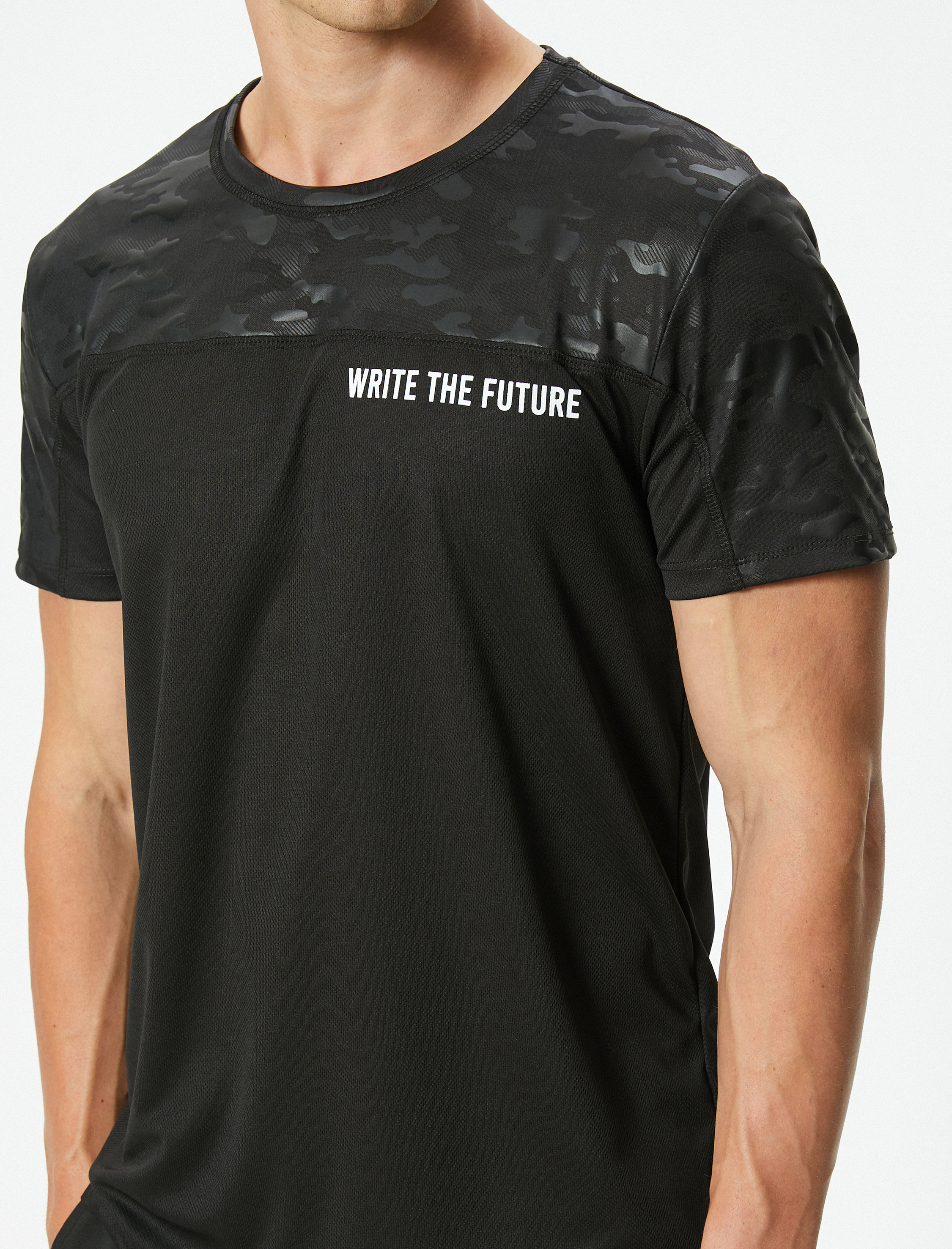   Spor Tişört Kamuflaj Detaylı Slogan Baskılı Kısa Kollu Bisiklet Yaka