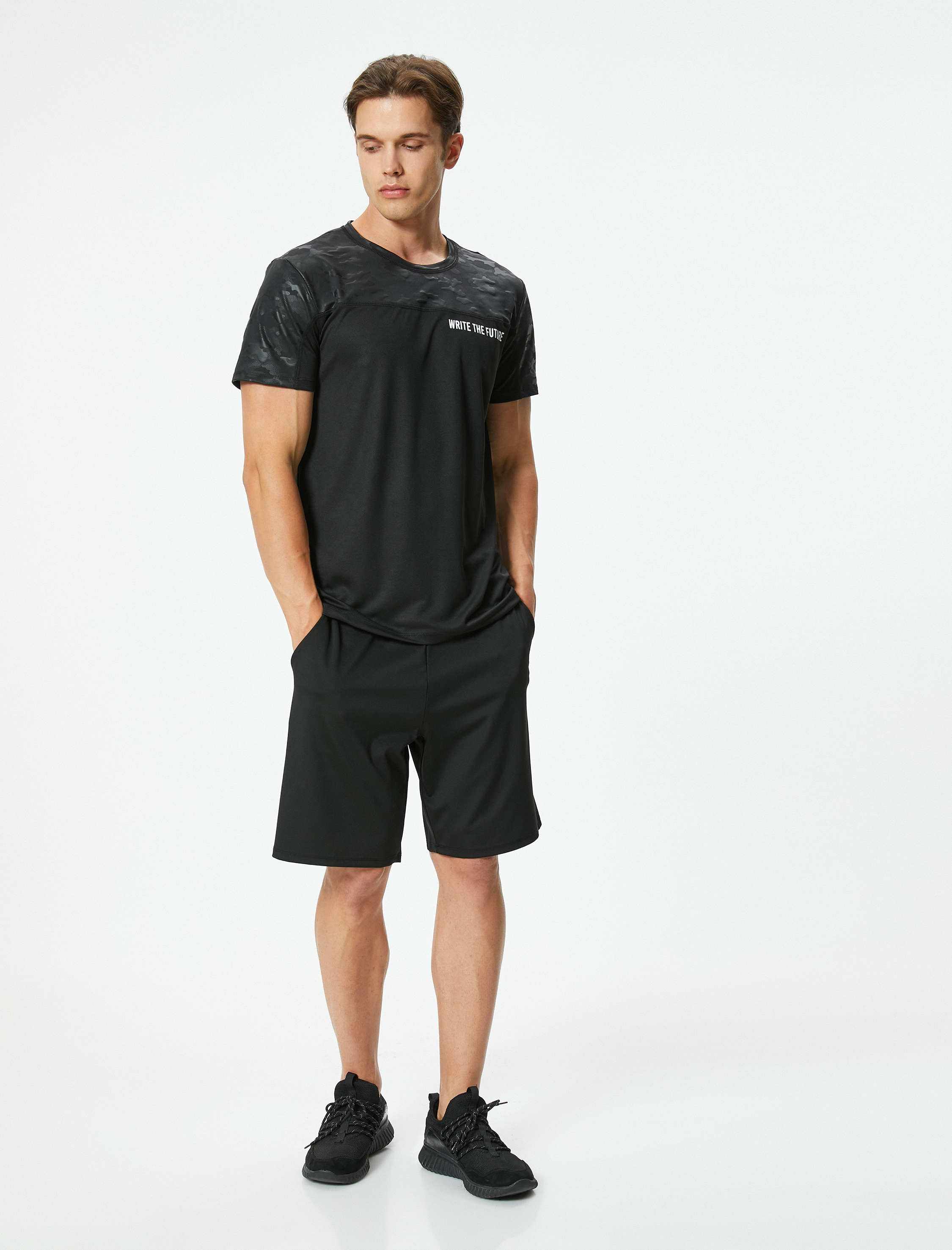   Spor Tişört Kamuflaj Detaylı Slogan Baskılı Kısa Kollu Bisiklet Yaka