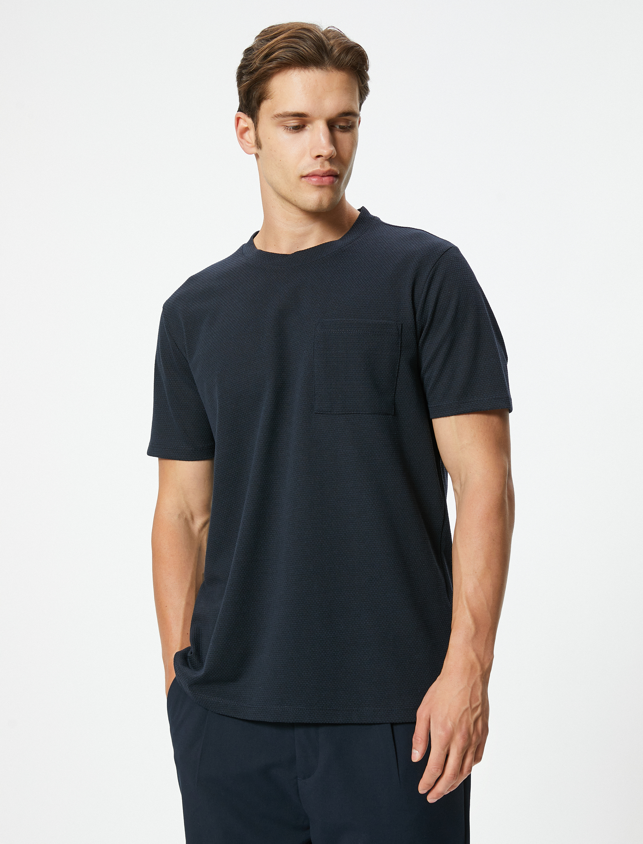   Cep Detaylı Bisiklet Yaka Regular Fit Pamuk Karışımlı Kısa Kollu Tişört