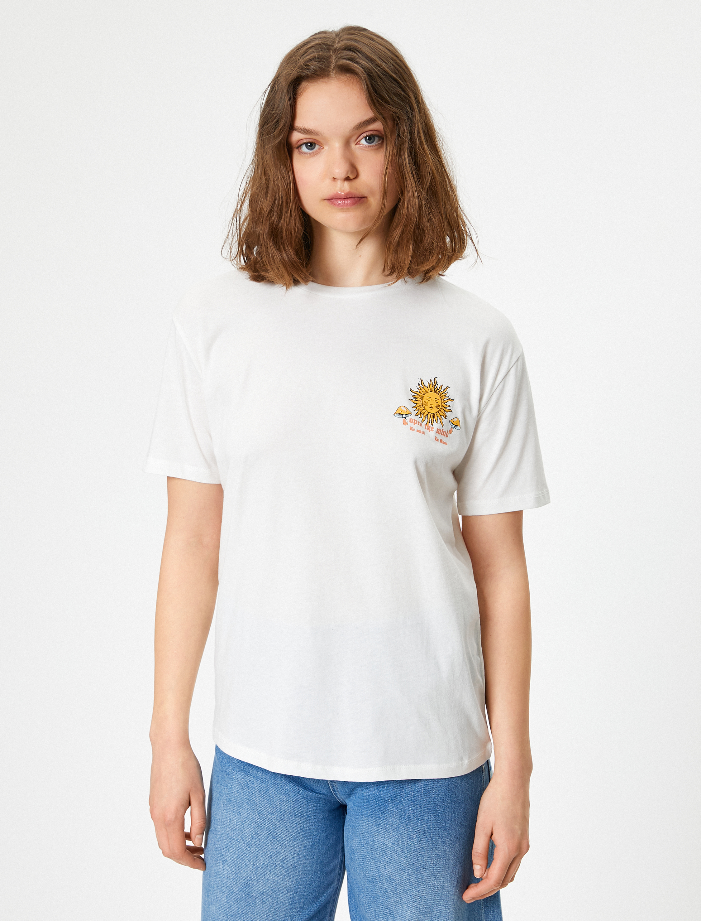   Arkası Baskılı Tişört Rahat Kesim Bisiklet Yaka Kısa Kollu