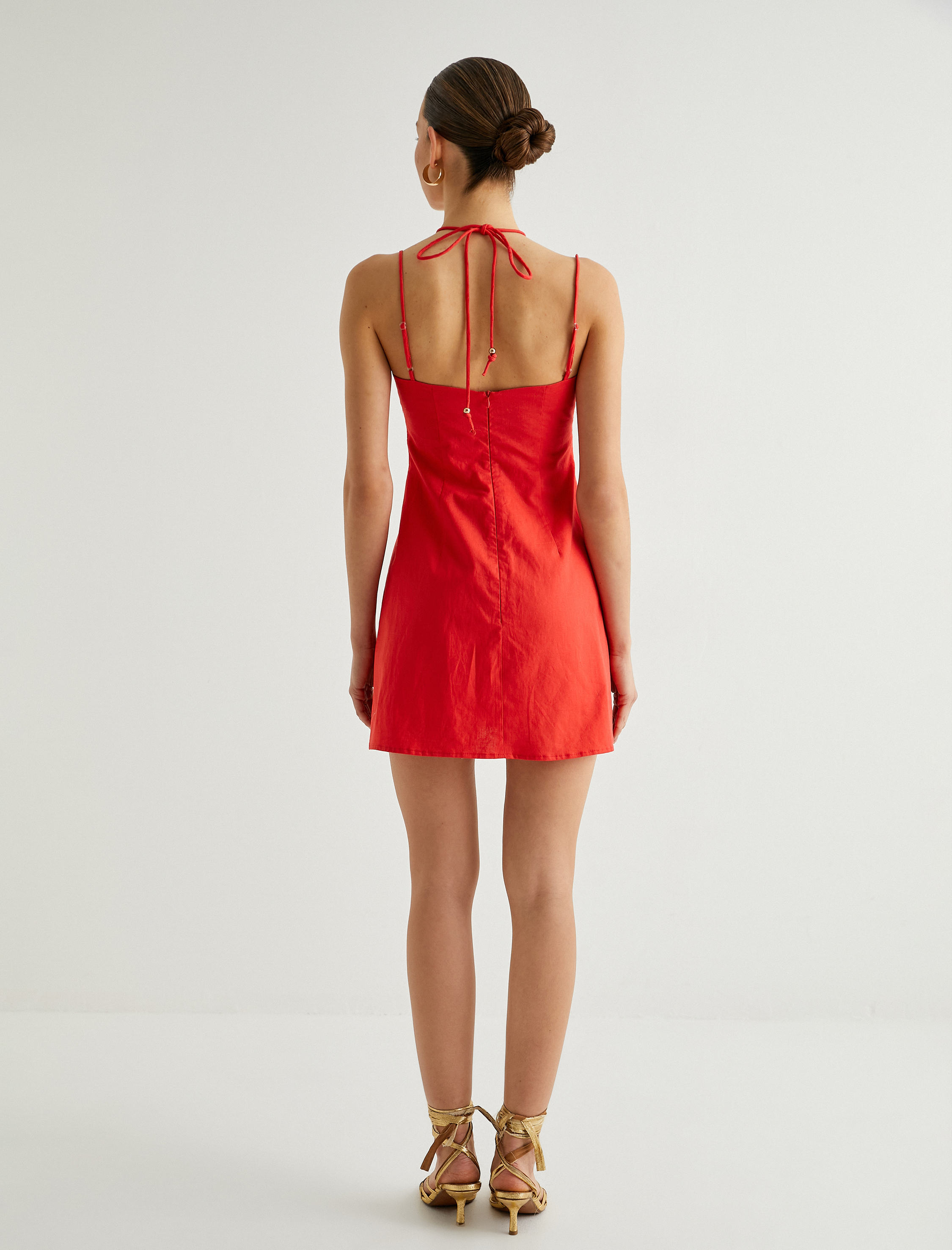 Koton X Sibil Çetinkaya - Boyundan Bağlamalı Askılı Mini Elbise