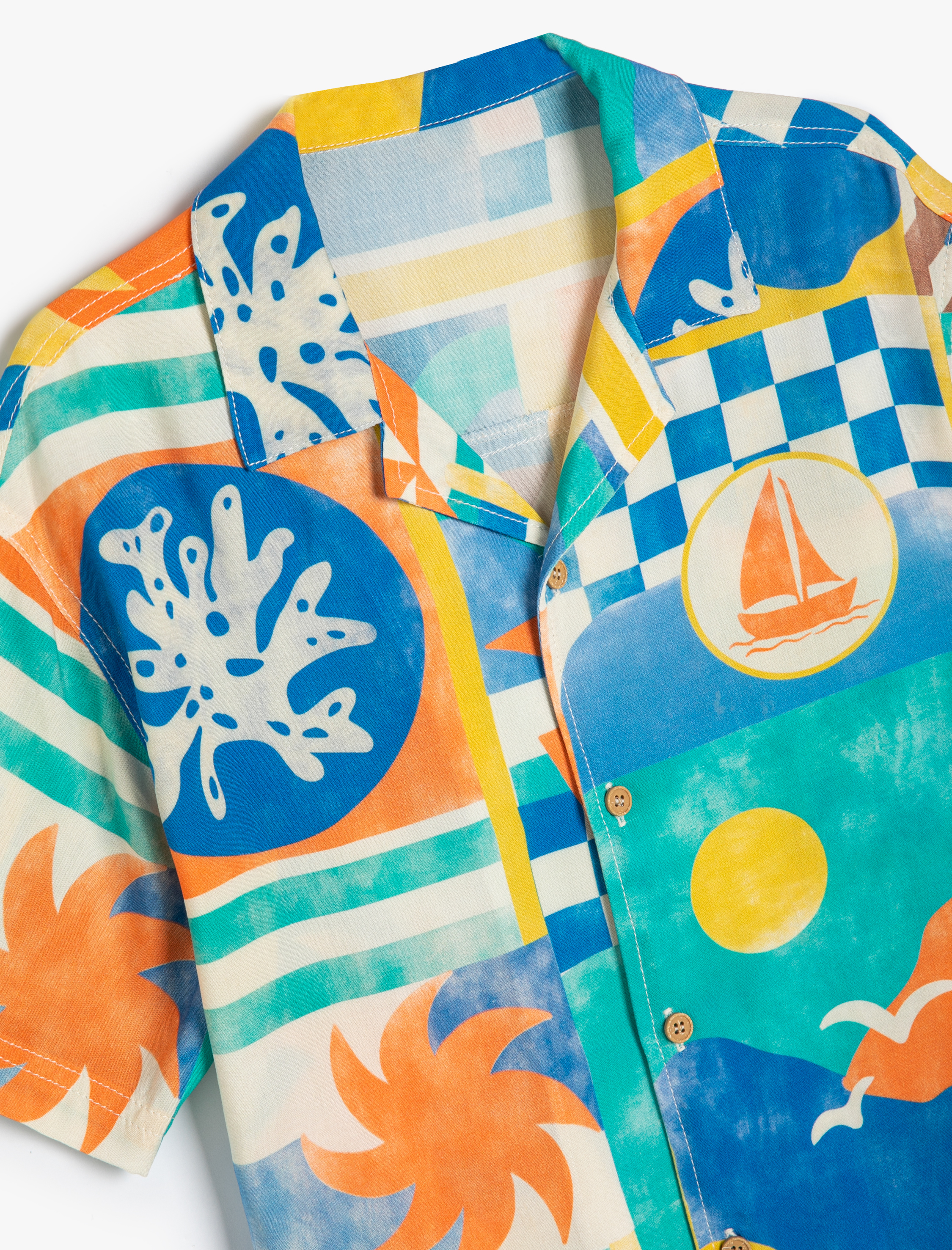  Erkek Çocuk Kısa Kollu Gömlek Yaz Baskı Detaylı Tek Cepli Viskon Kumaş