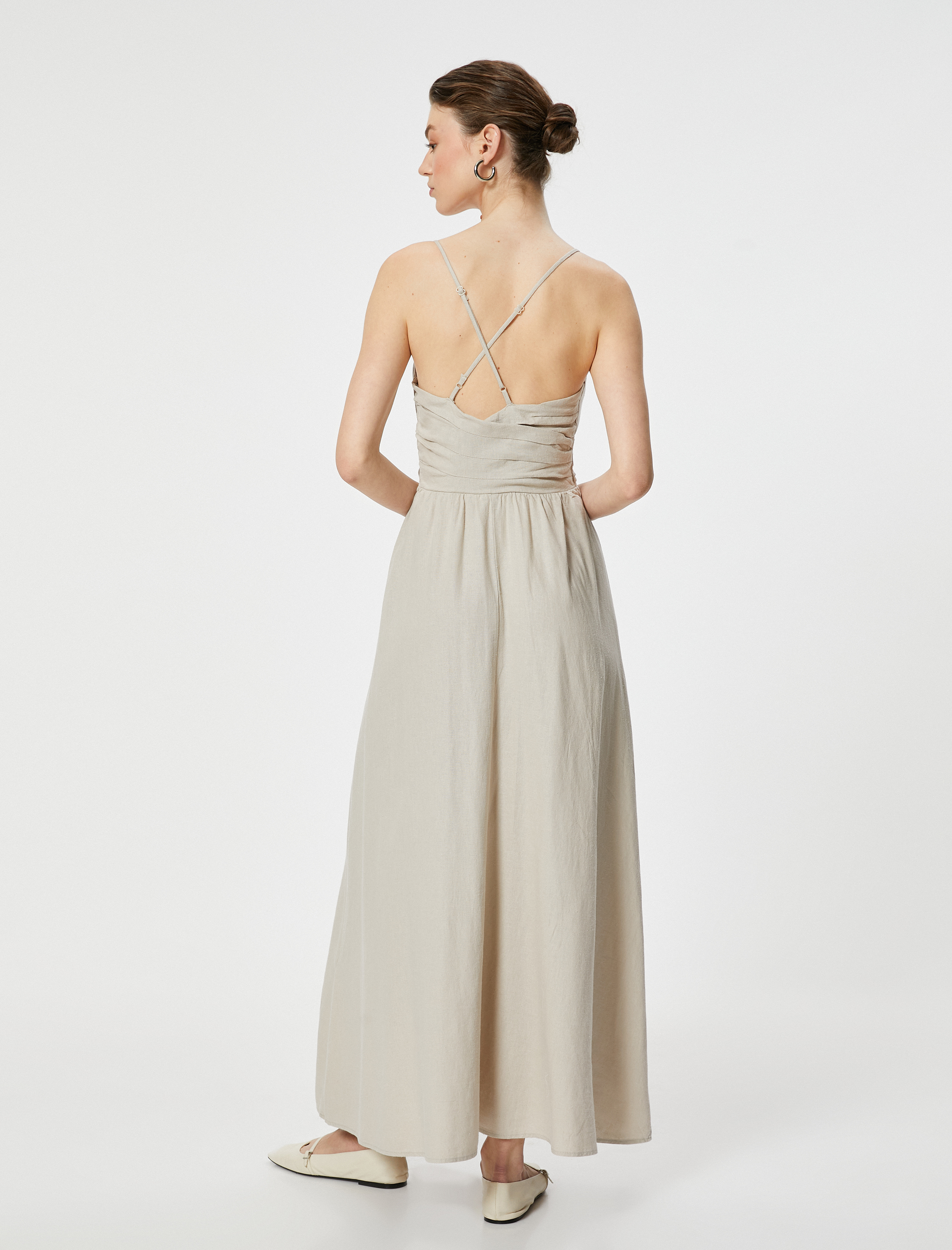   Askılı Keten Elbise Beli Bağcıklı Kalp Yaka