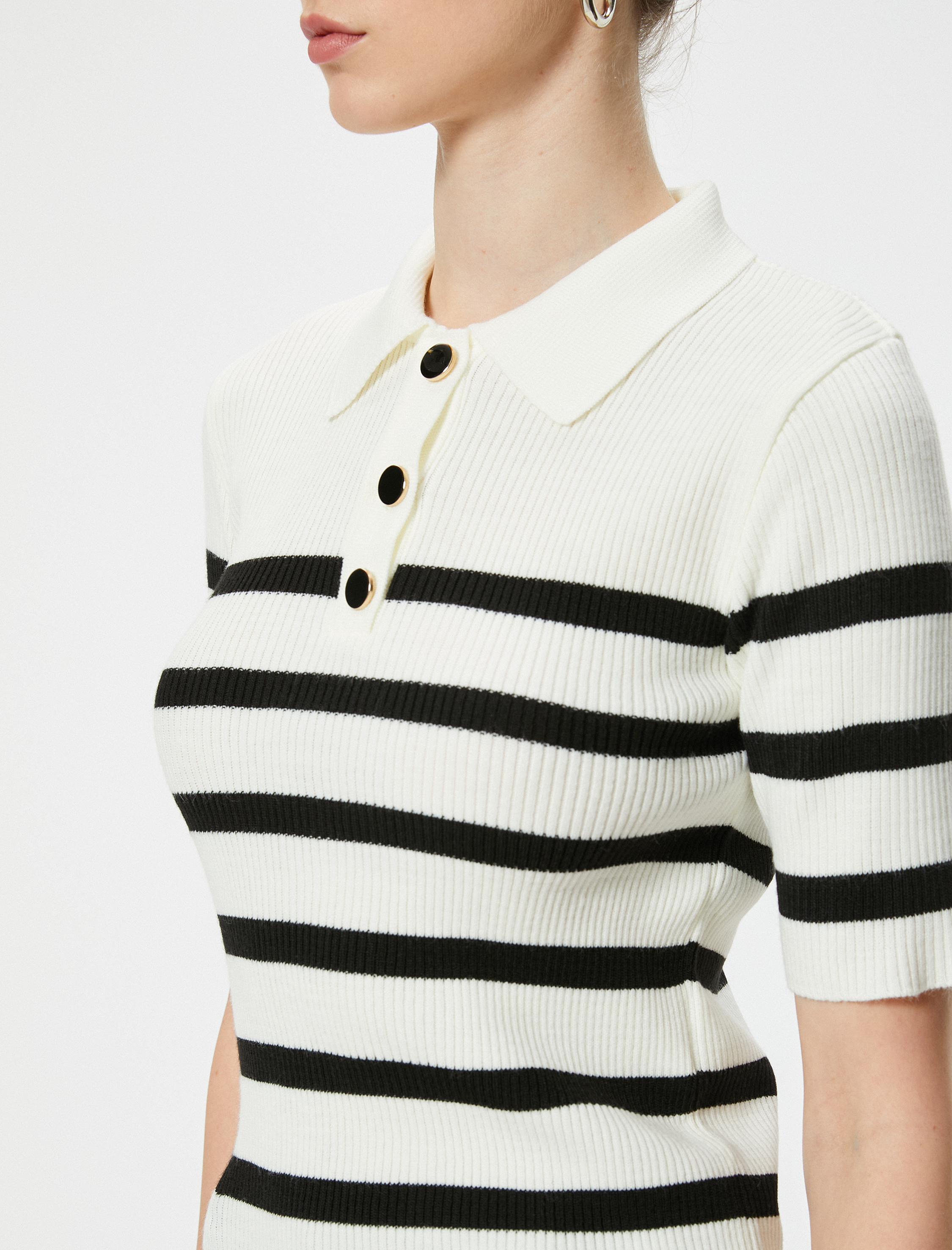   Polo Yaka Kazak Kısa Kollu Düğmeli