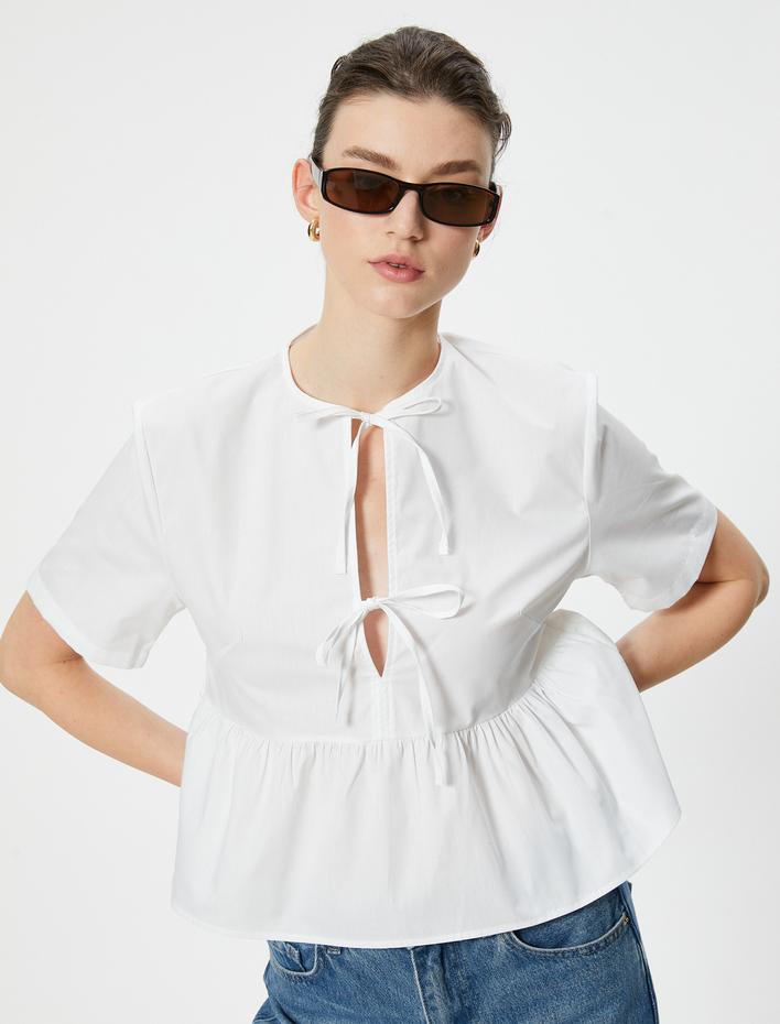  Oversize Bluz Fiyonk Bağlama Detaylı Kısa Kollu Yuvarlak Yaka Pamuklu