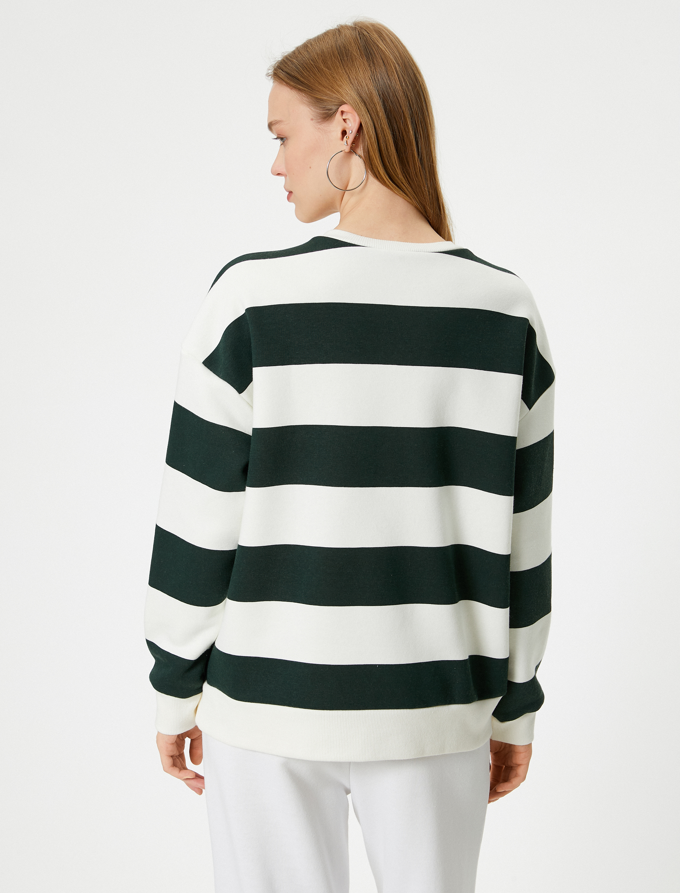   Şardonlu Bisiklet Yaka Sweatshirt Relax Fit Uzun Kollu