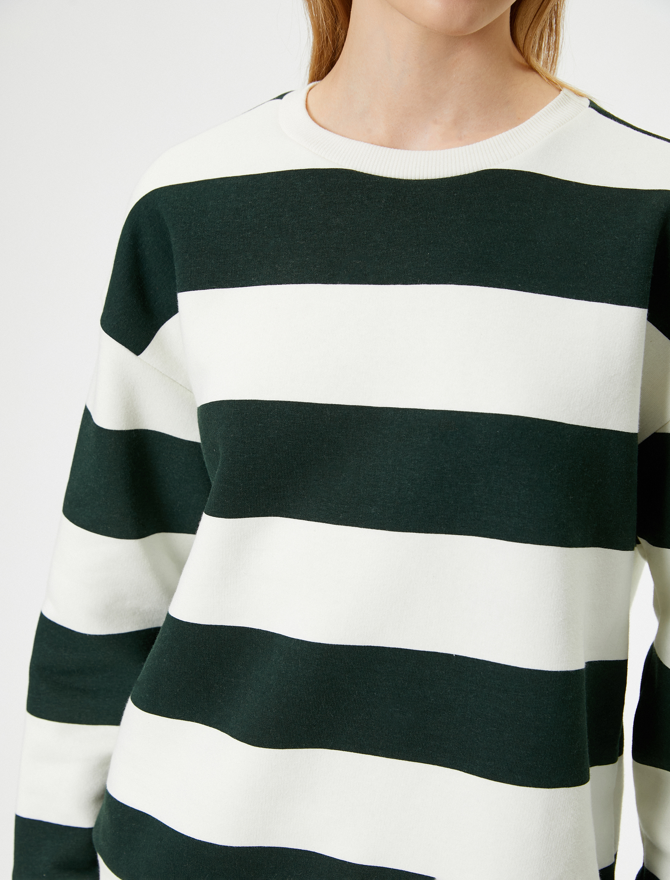   Şardonlu Bisiklet Yaka Sweatshirt Relax Fit Uzun Kollu