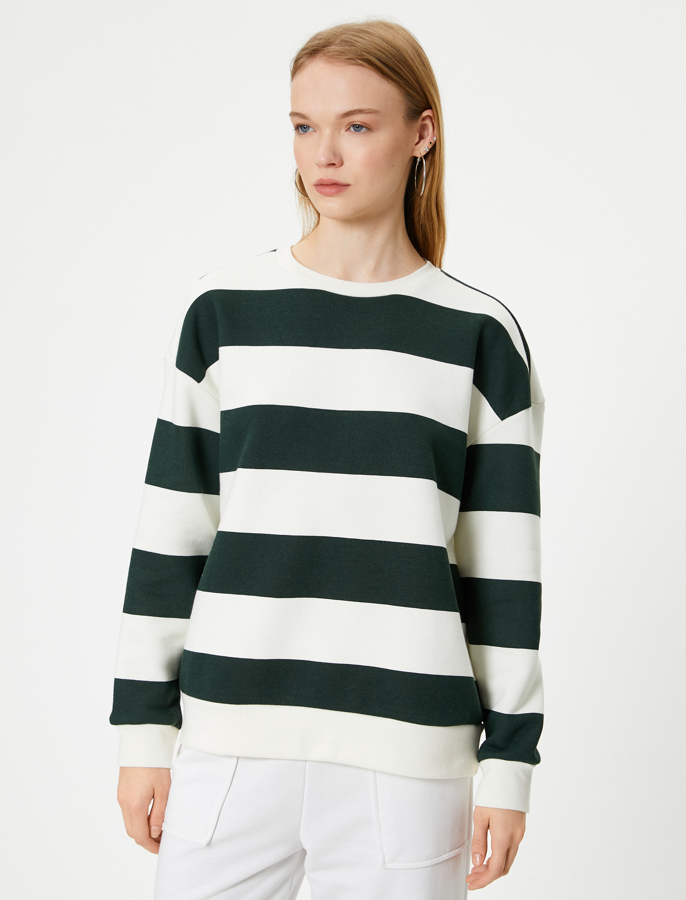   Şardonlu Bisiklet Yaka Sweatshirt Relax Fit Uzun Kollu