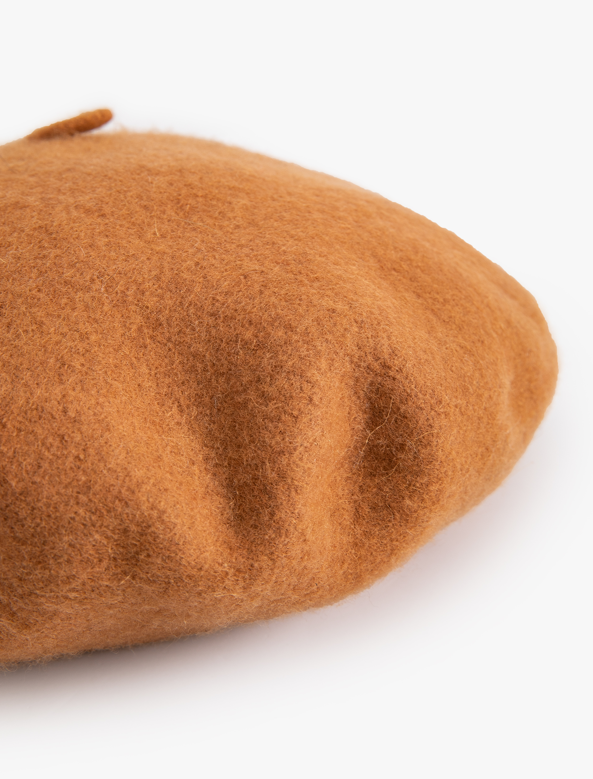  Kadın Ressam Şapka