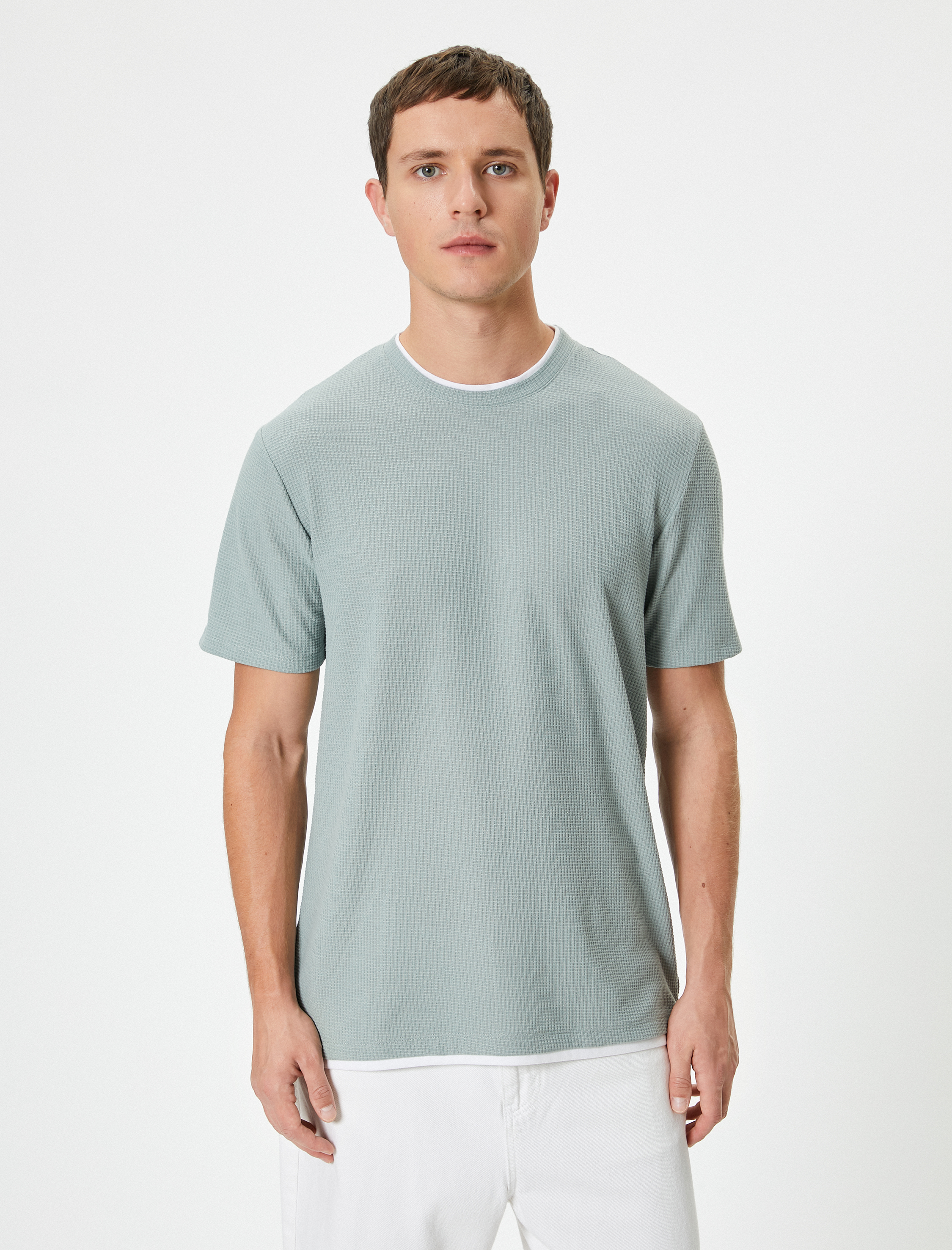 Basic Tişört Kumaş Detaylı Bisiklet Yaka Slim Fit Dokulu