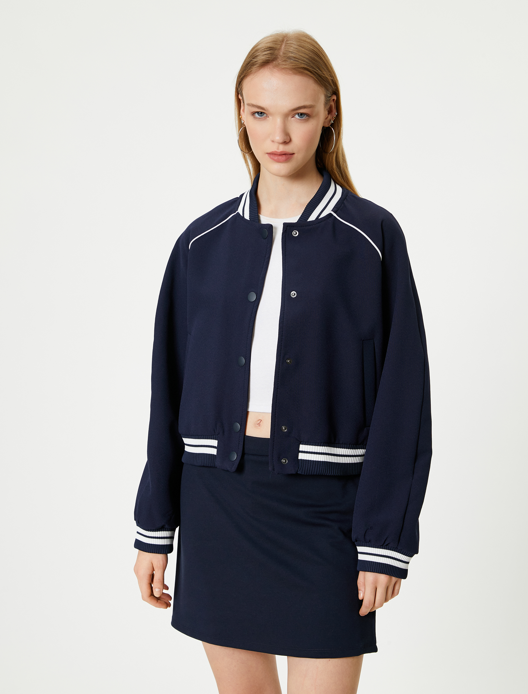   Bomber Ceket Çıtçıt Düğmeli Biyeli Cep Detaylı