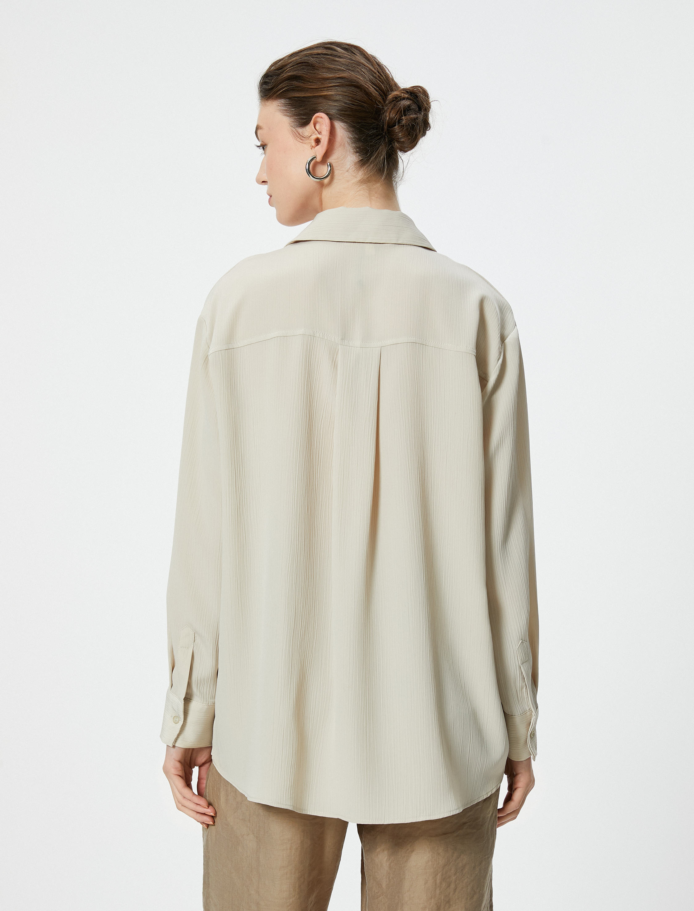   Dokulu Uzun Kollu Klasik Yaka Gömlek