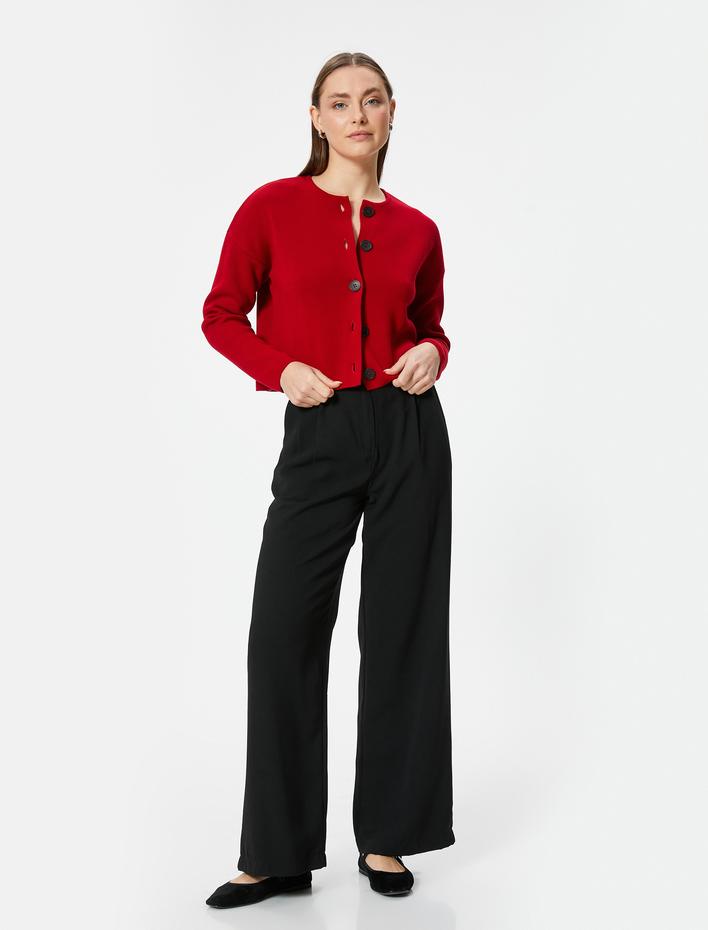  Triko Hırka Düğmeli Yuvarlak Yaka Yumuşak Dokulu