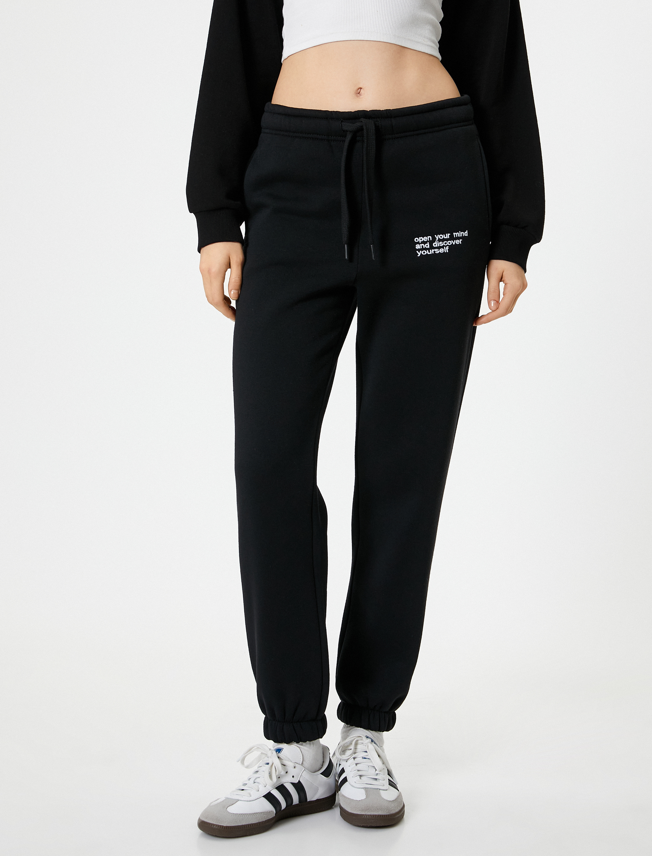   Şardonlu Jogger Eşofman Altı Beli Bağcıklı Baskılı Cepli