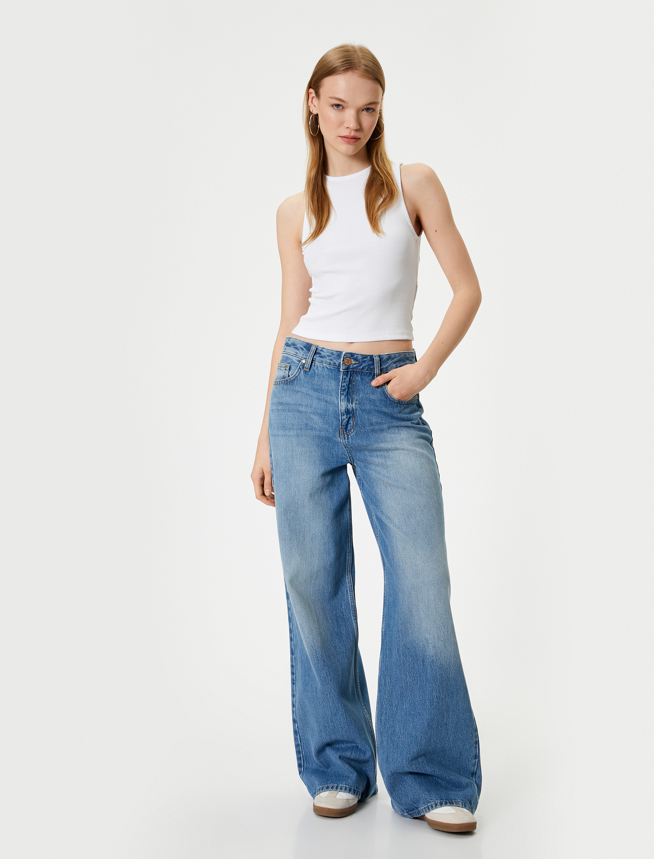 Atlet Sırt Detaylı Bisiklet Yaka Kolsuz Slim Fit