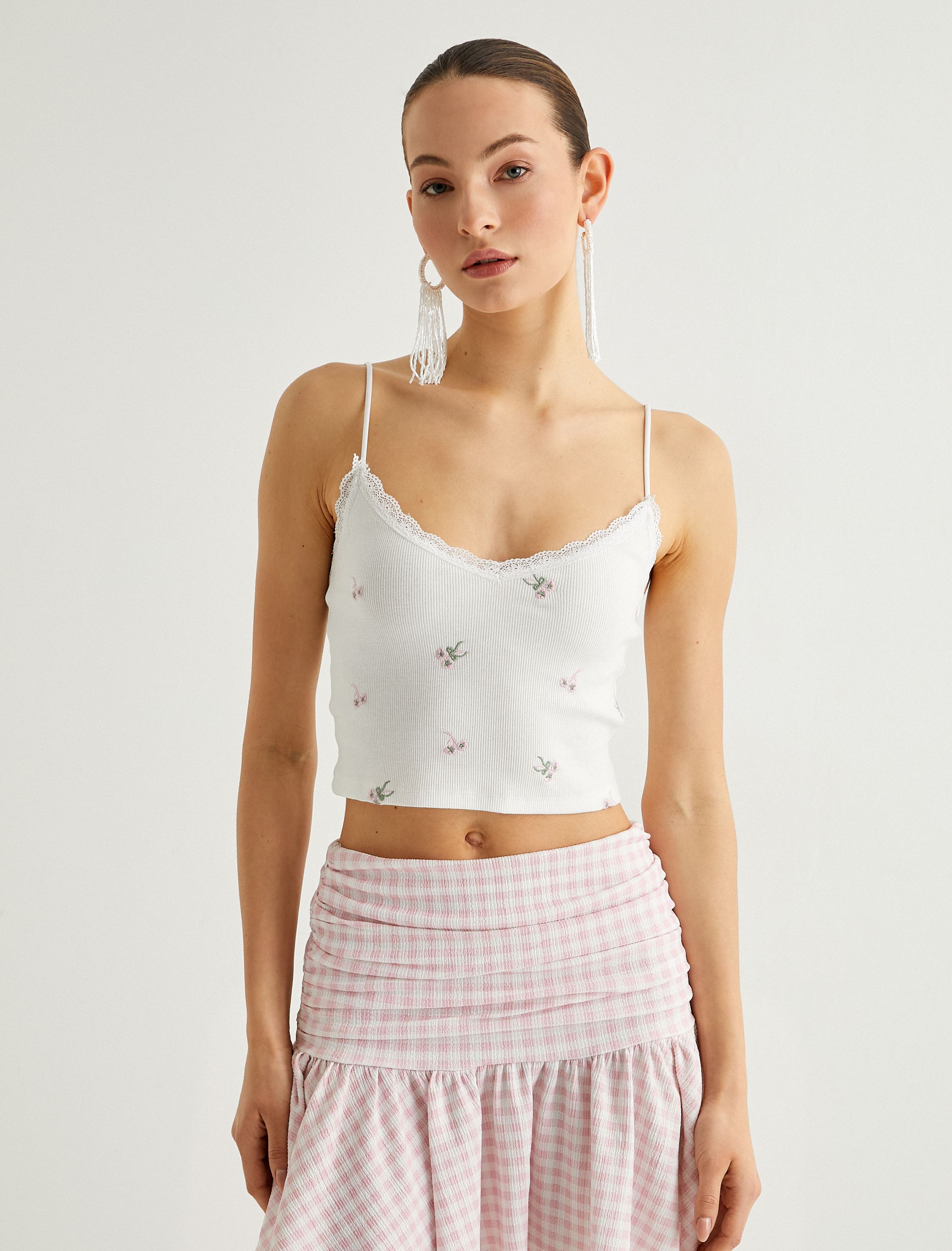   Koton X Sibil Çetinkaya - İnce Askılı Çiçekli Crop Üst