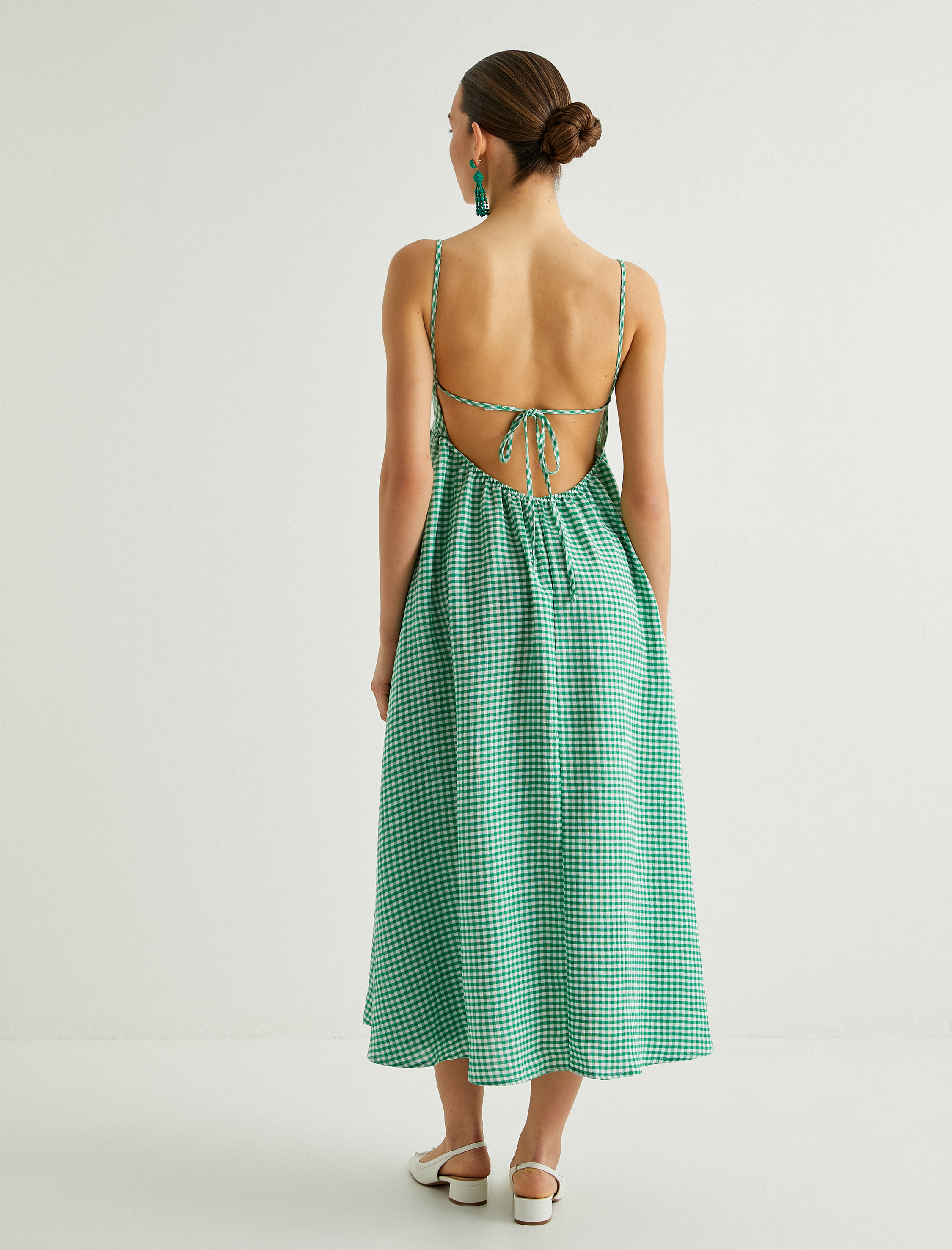   Koton X Sibil Çetinkaya - Pötikareli Askılı Midi Elbise Sırt Dekolteli Bağlama Detaylı Astarlı