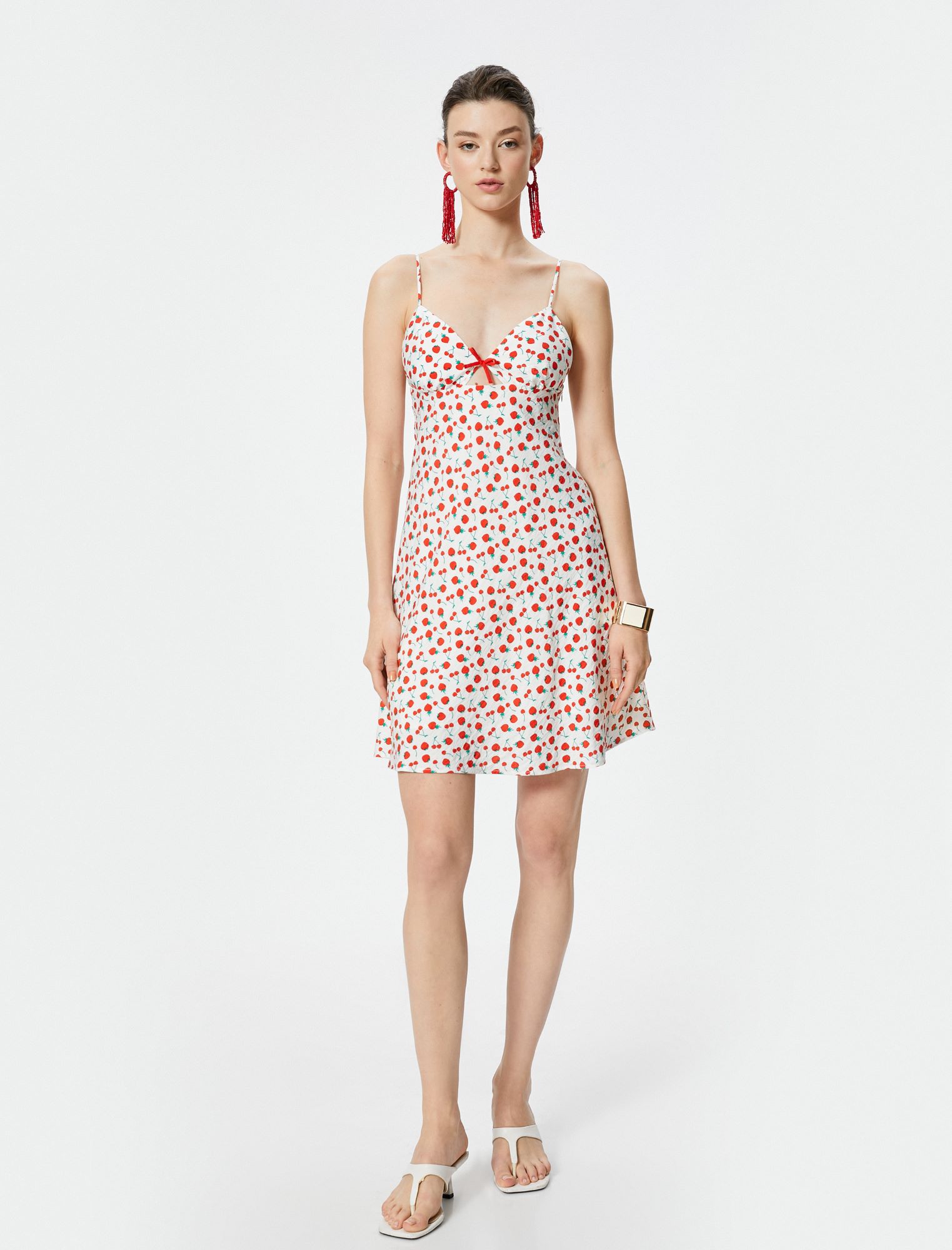   Kiraz Desenli Mini Viskon Elbise İnce Askılı Kalp Yaka Fiyonk Detaylı