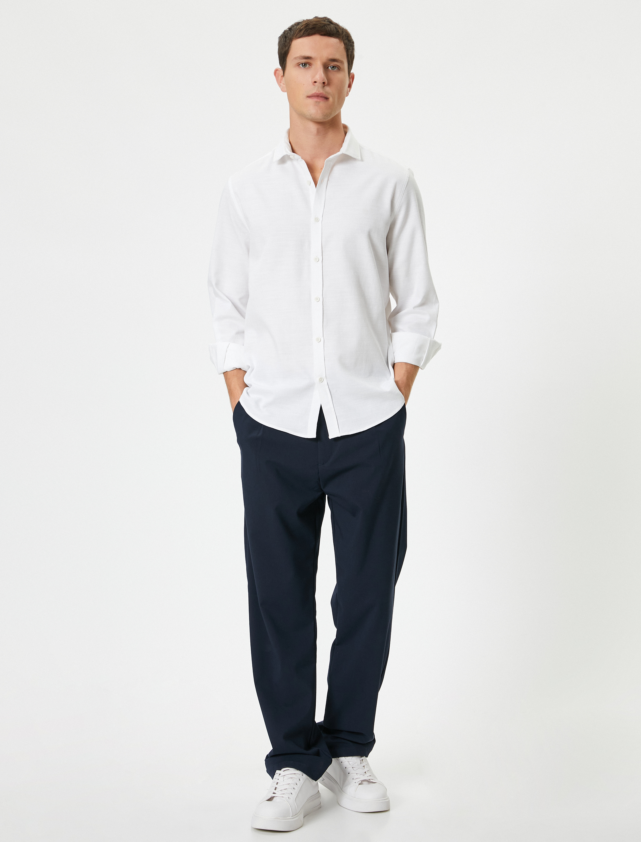   Klasik Yaka Düğmeli Pamuklu Uzun Kollu Slim Fit Gömlek