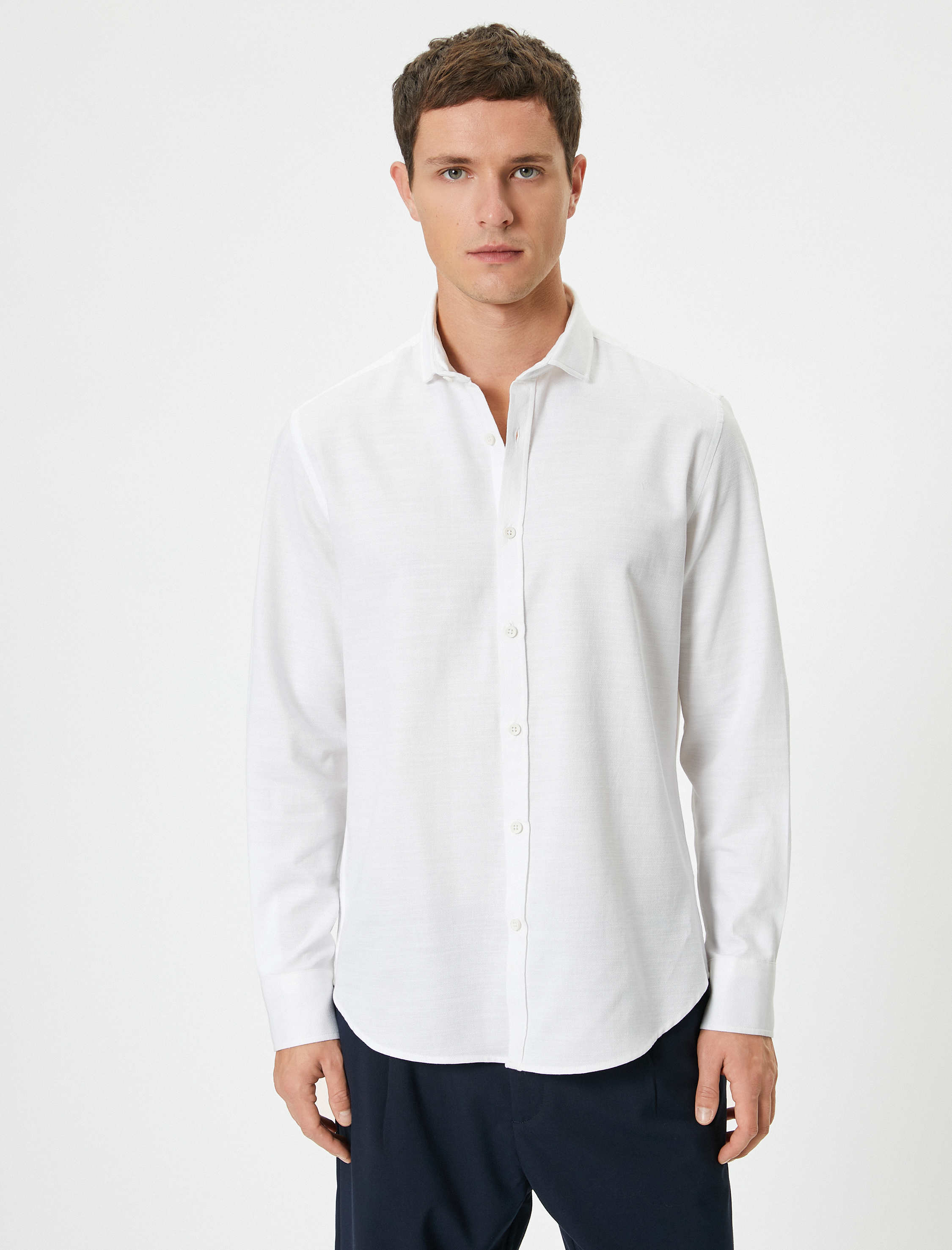   Klasik Yaka Düğmeli Pamuklu Uzun Kollu Slim Fit Gömlek