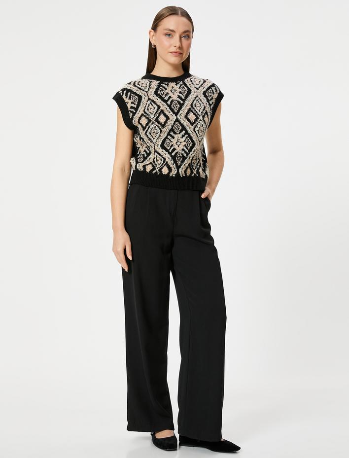  Etnik Desenli Yumuşak Dokulu Triko Süveter