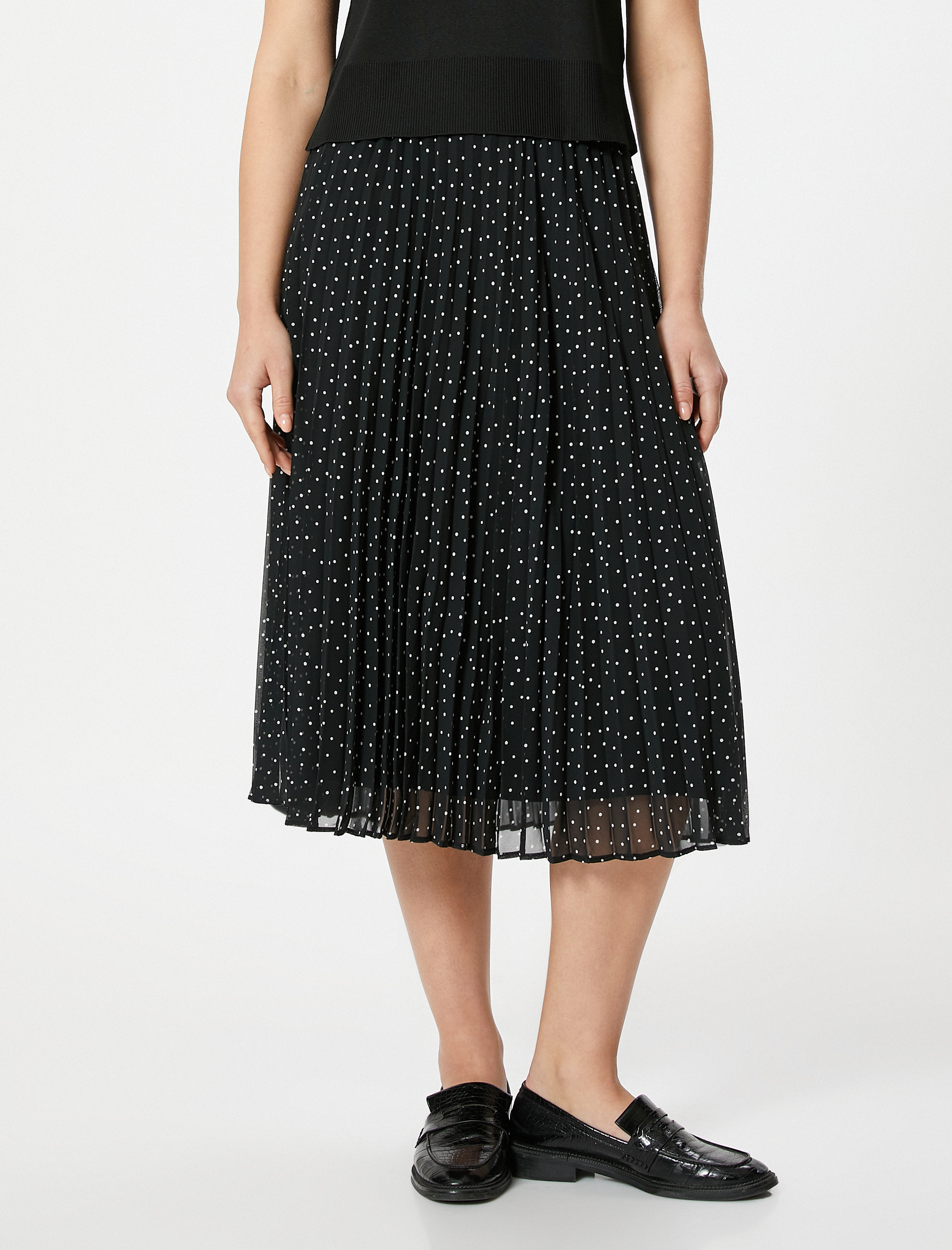   Yüksek Bel Tül Astarlı Pileli Puantiyeli Midi Etek