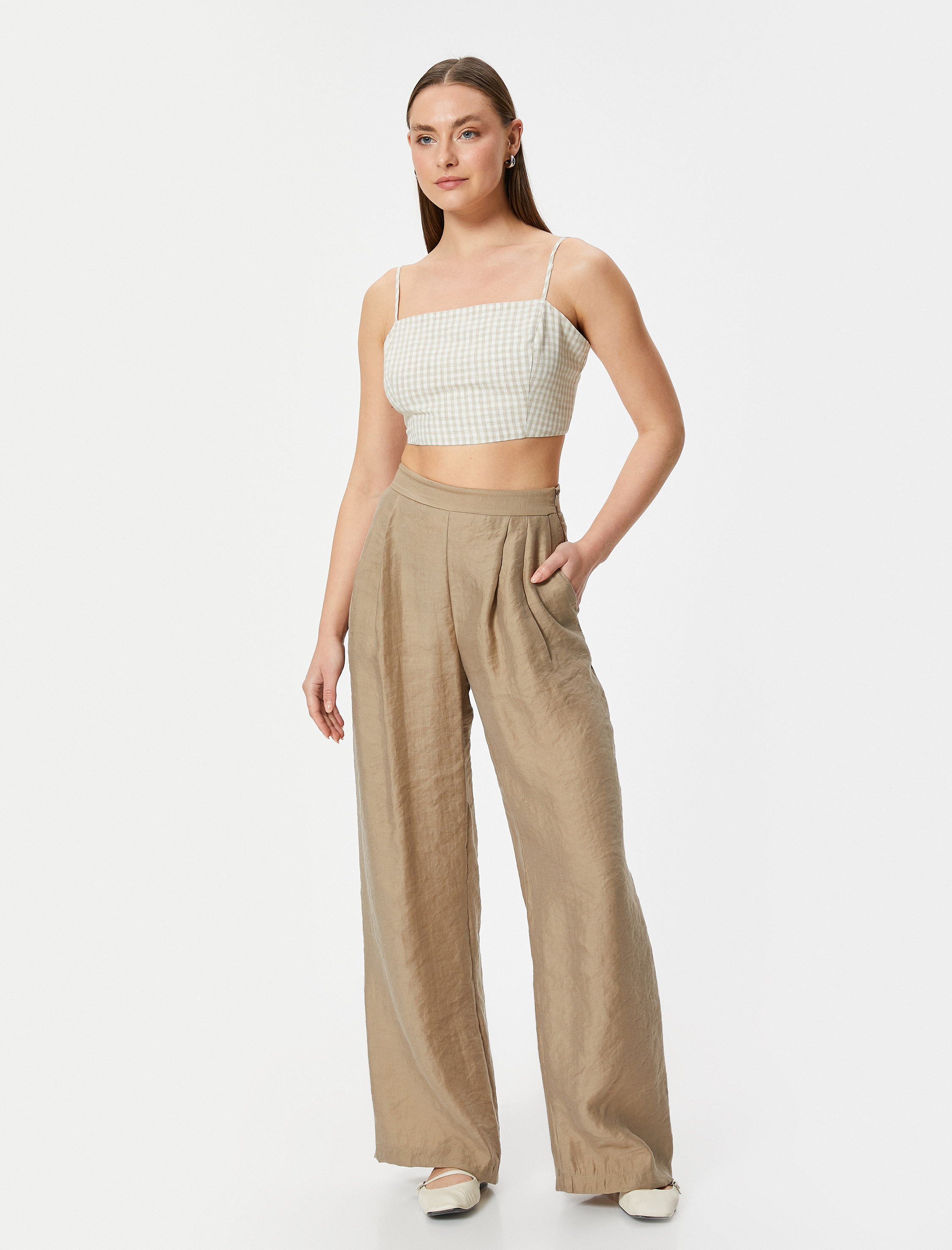   Keten Karışımlı İnce Askılı Crop Üst Pötikareli