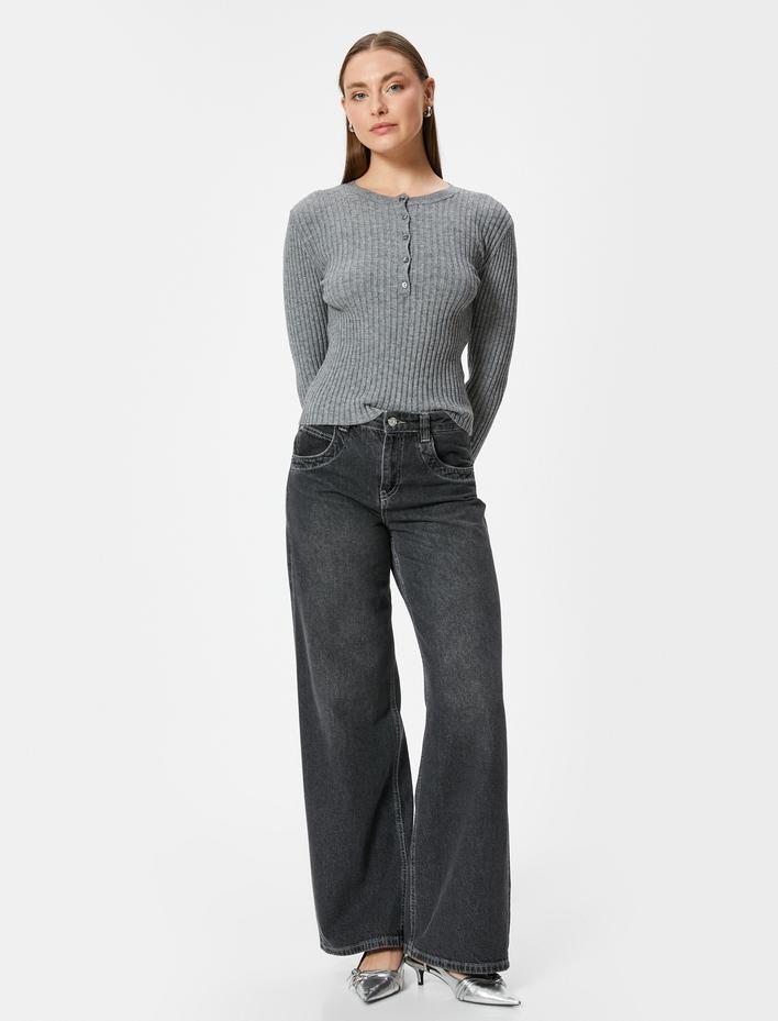  Yarım Düğme Detaylı Bisiklet Yaka Uzun Kollu Triko Kazak