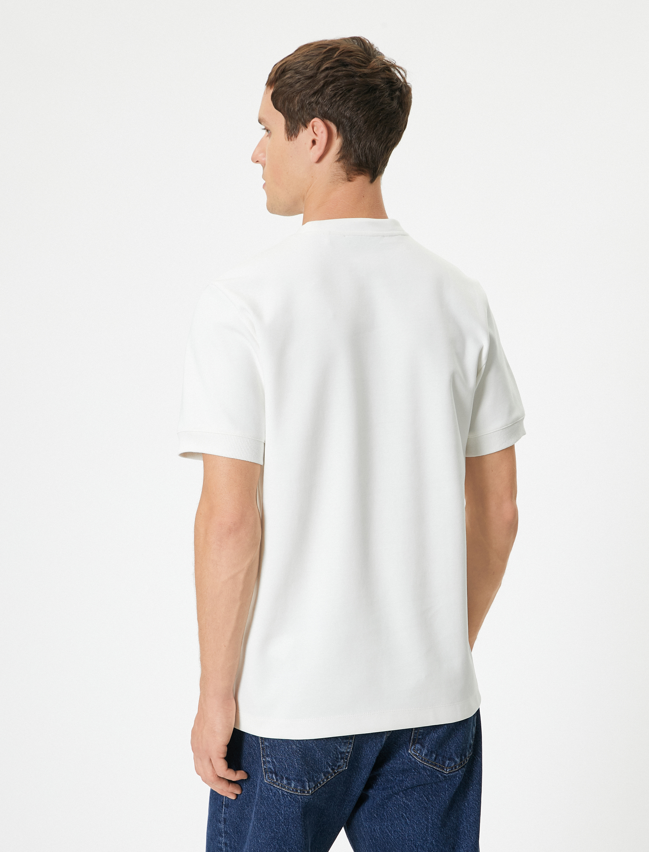   Basic Tişört Bisiklet Yaka Kısa Kollu Dokulu Pamuklu