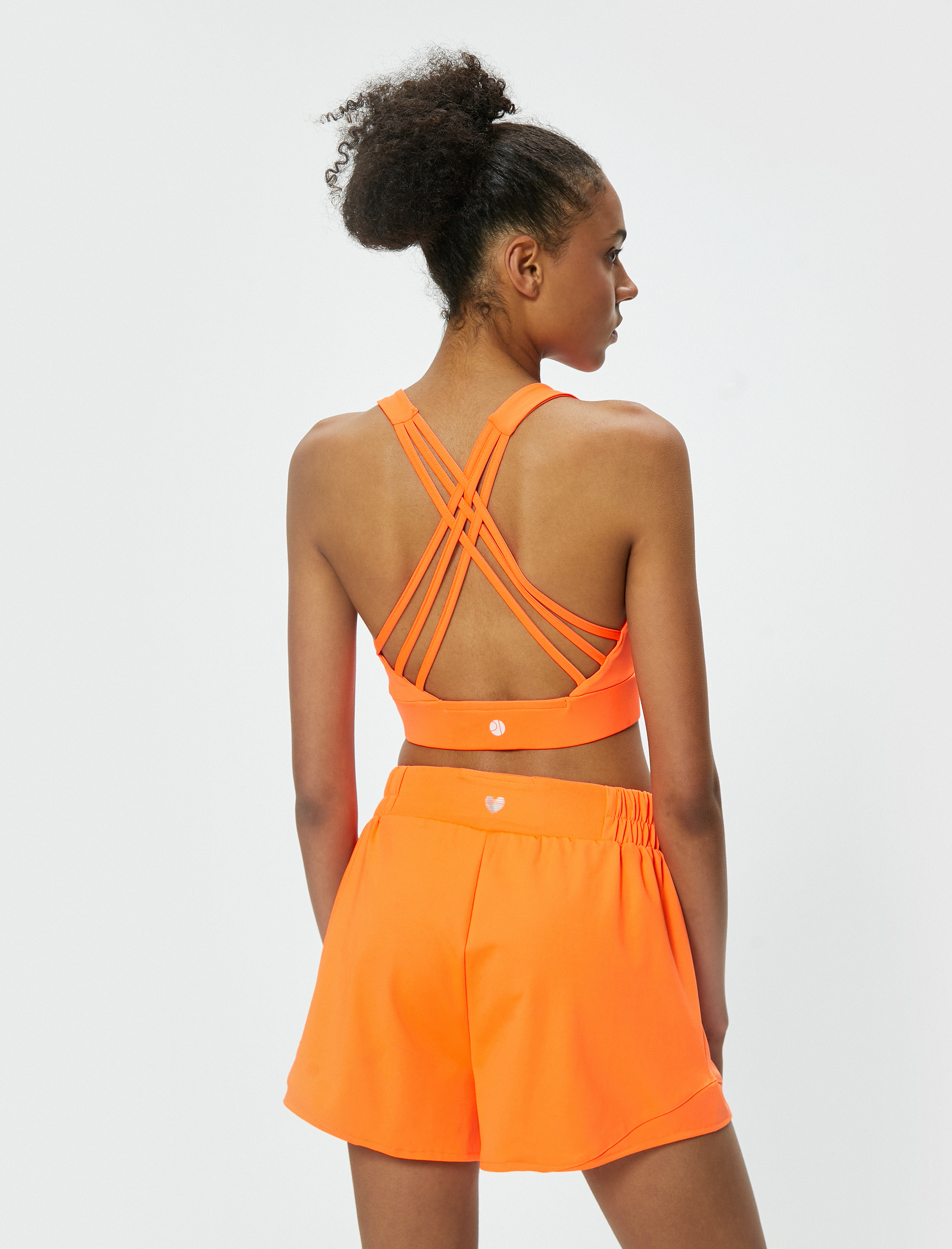   Sporcu Sütyeni U Yaka Kaplı Çapraz Askılı Slim Fit İnterlok