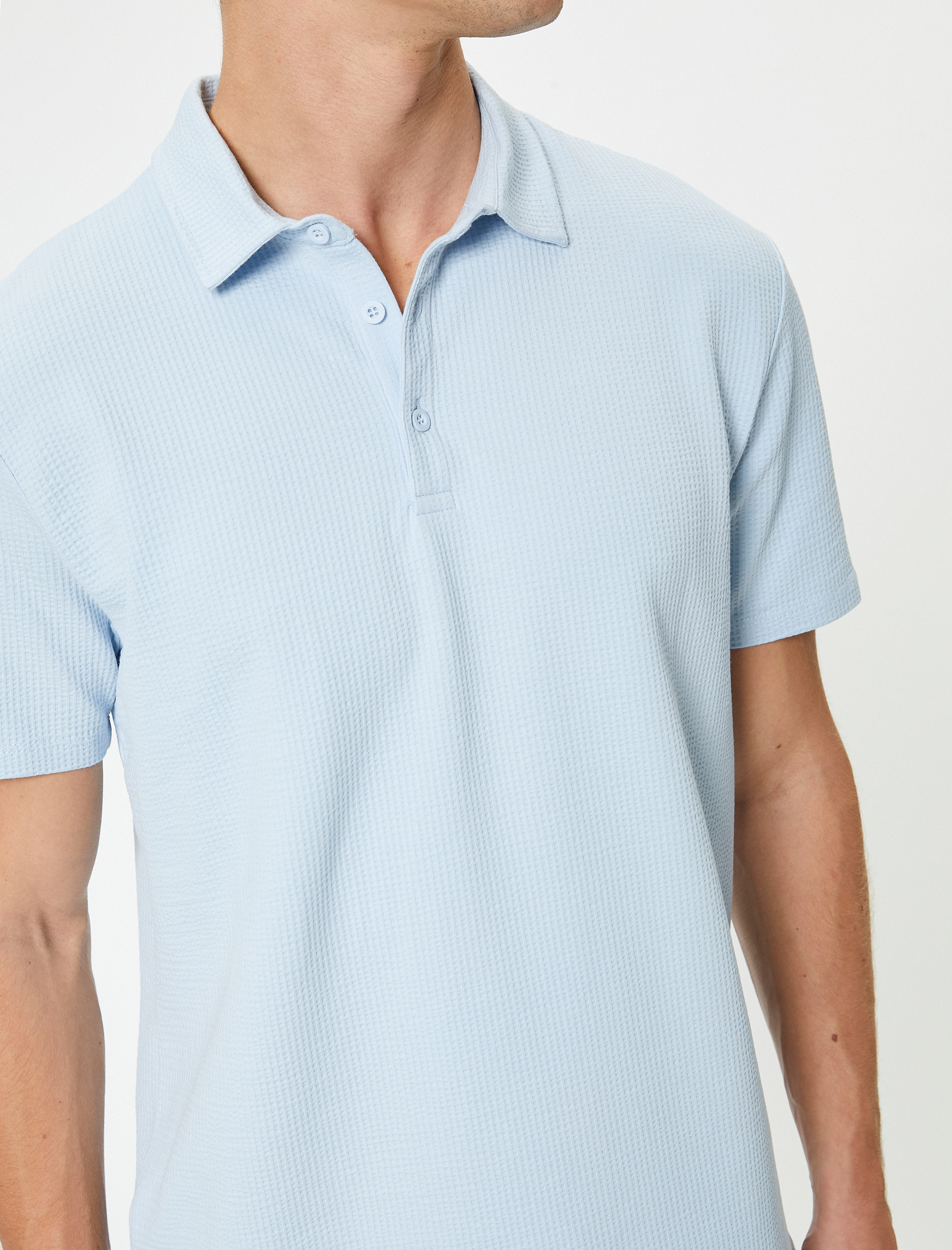   Polo Yaka Tişört Jakarlı Dokulu Düğmeli Kısa Kollu