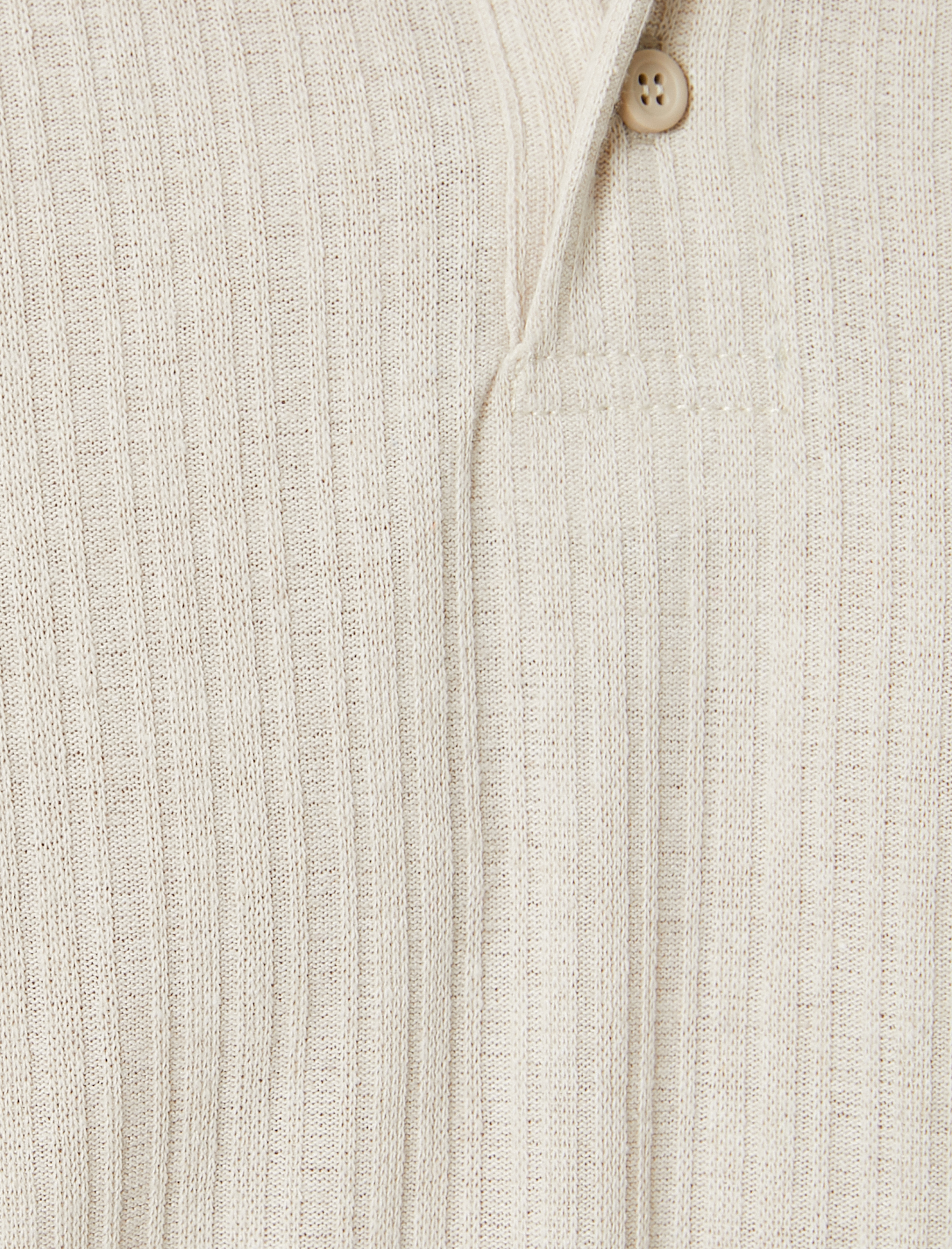   Polo Tişört Yaka Detaylı Düğmeli Kısa Kollu Dokulu