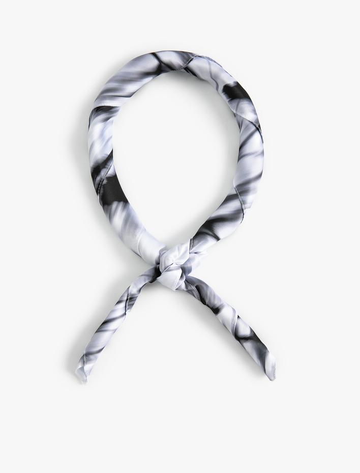 Kadın Fular Kare Çiçekli Desenli