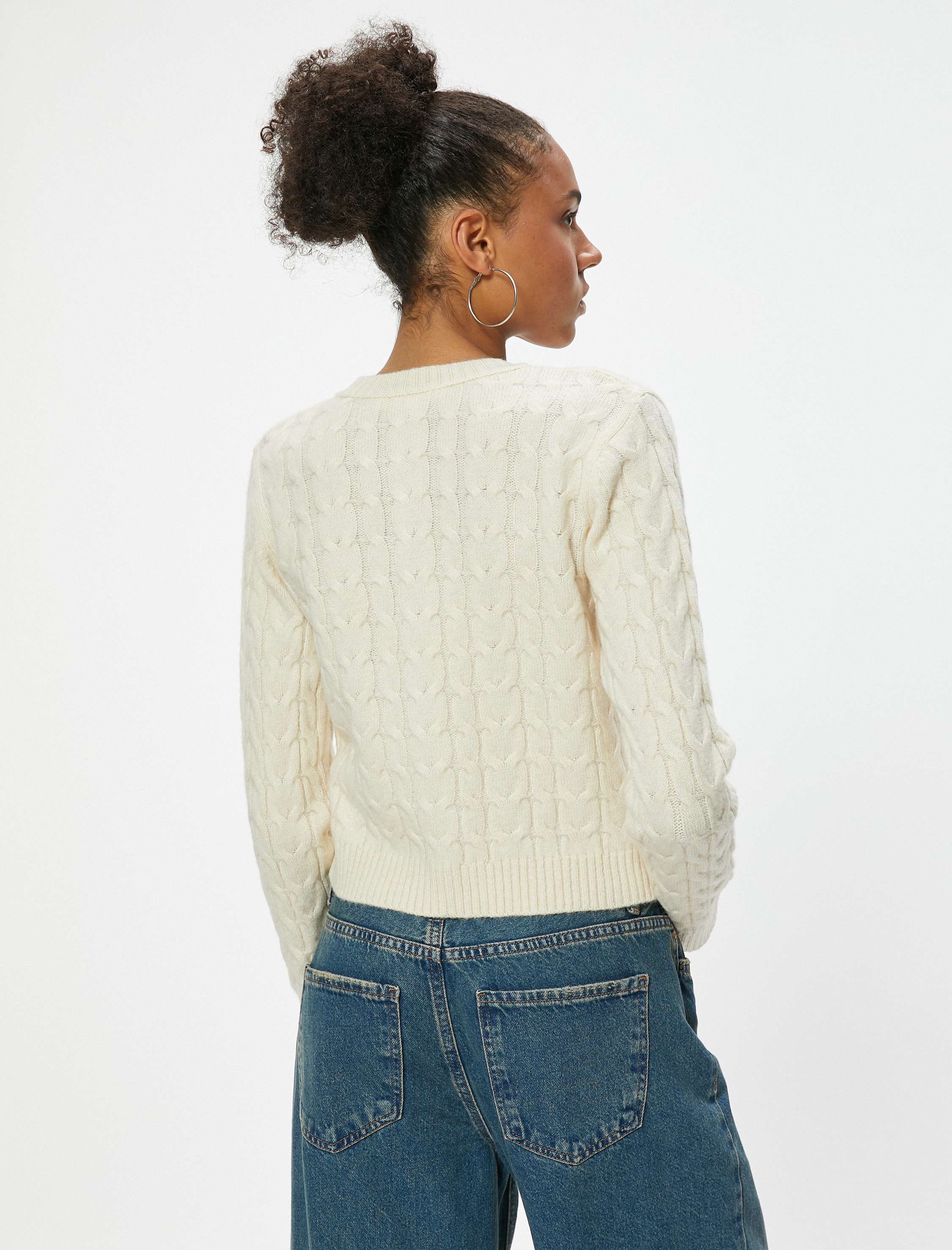   Saç Örgü Dokulu Düğmeli Bisiklet Yaka Triko Hırka