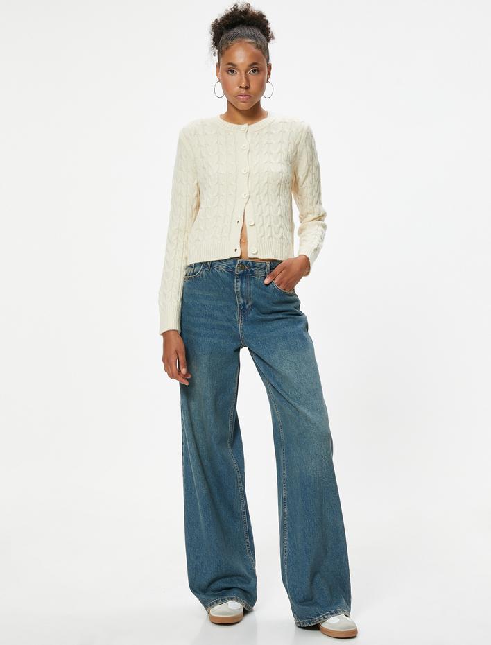  Saç Örgü Dokulu Düğmeli Bisiklet Yaka Triko Hırka