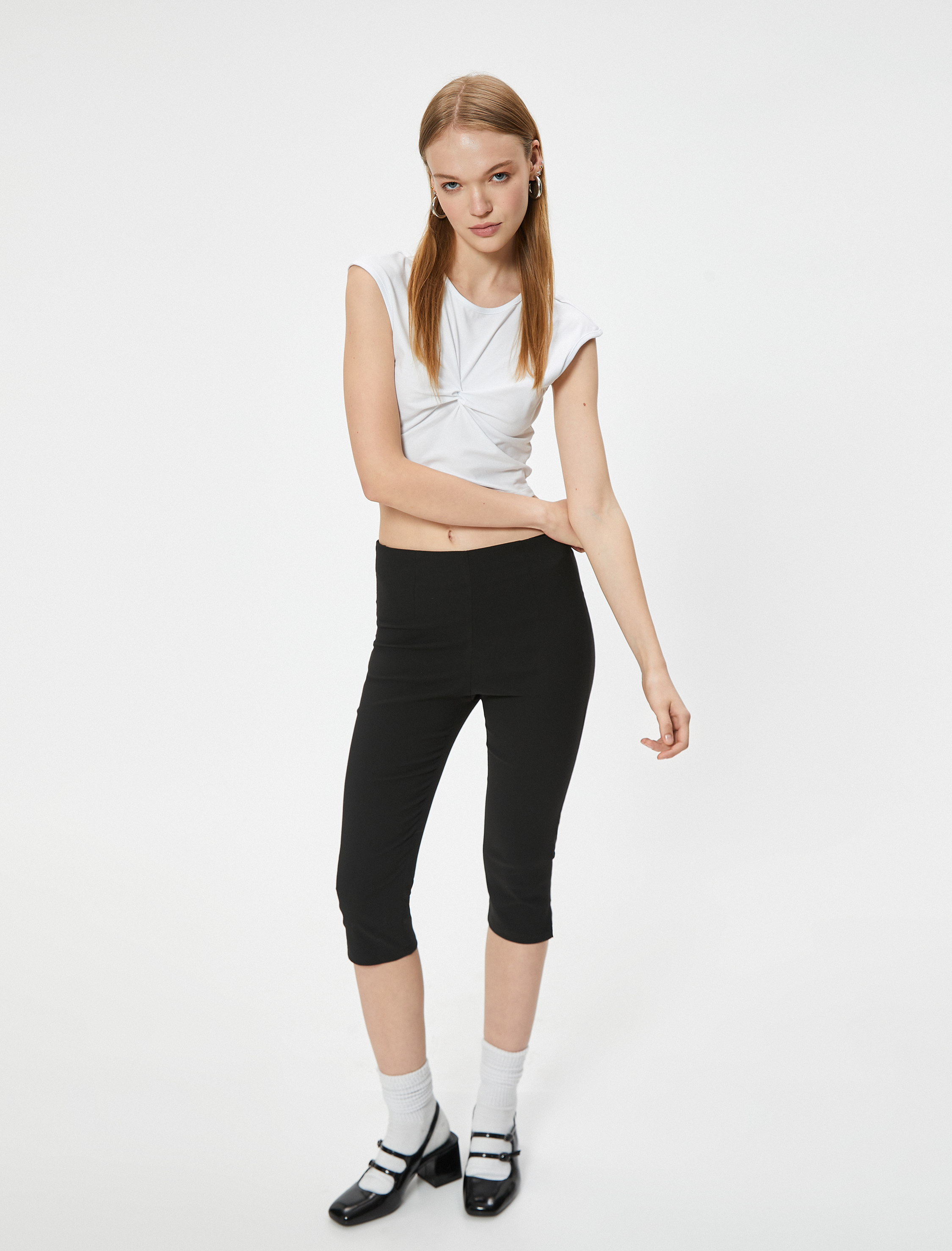 Kapri Pantolon Slim Fit Fermuarlı Dikiş Detaylı