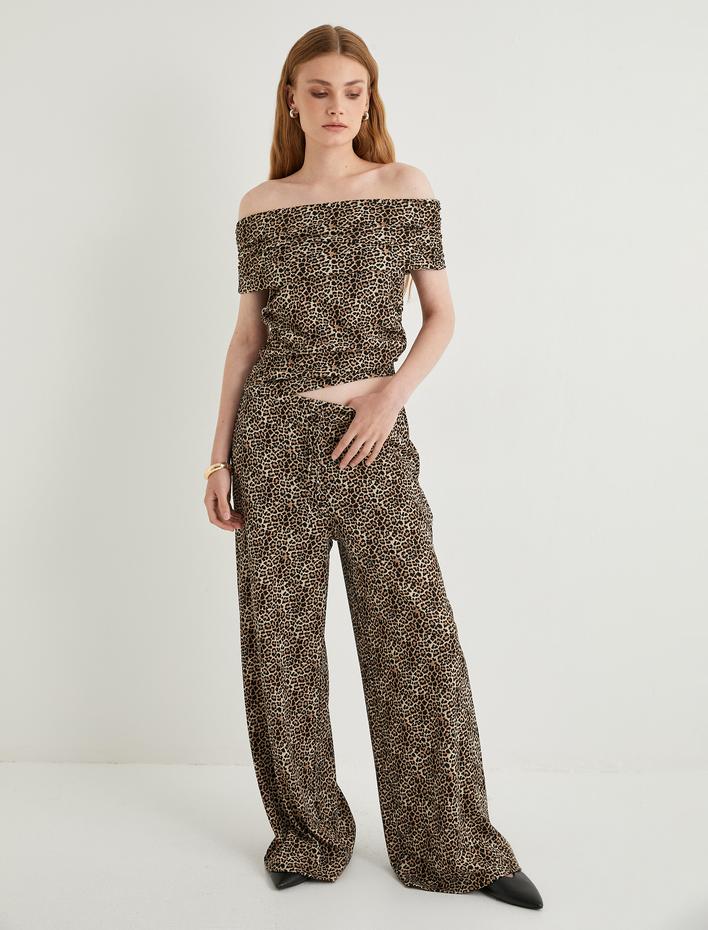  Leopar Desenli Bluz Kısa Kollu Kayık Yaka Drapeli Slim Fit Bürümcük