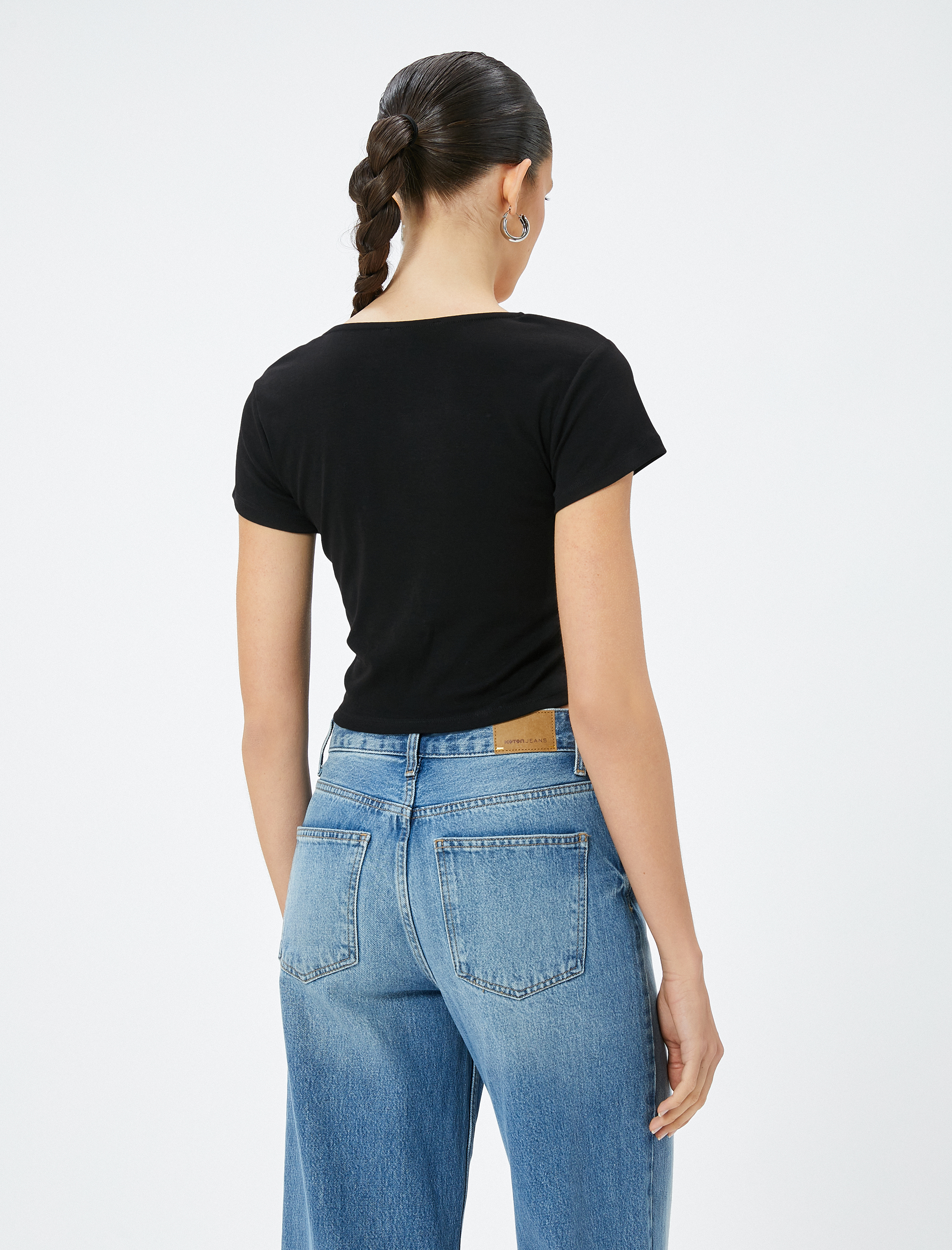   Asimetrik Yaka Tişört Kısa Kollu Pamuklu