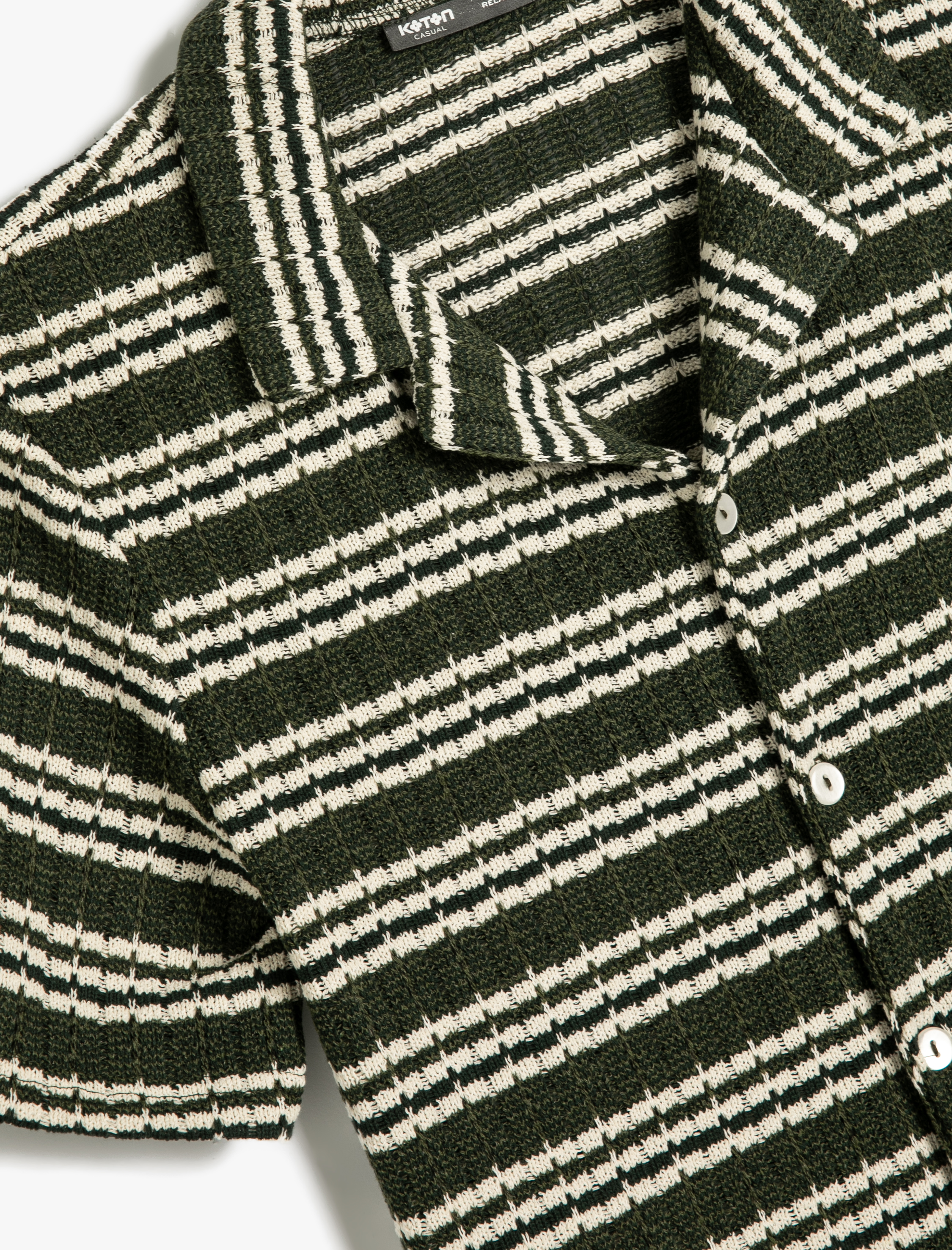   Dokuma Dokulu Gömlek Kısa Kollu Polo Yaka Düğmeli