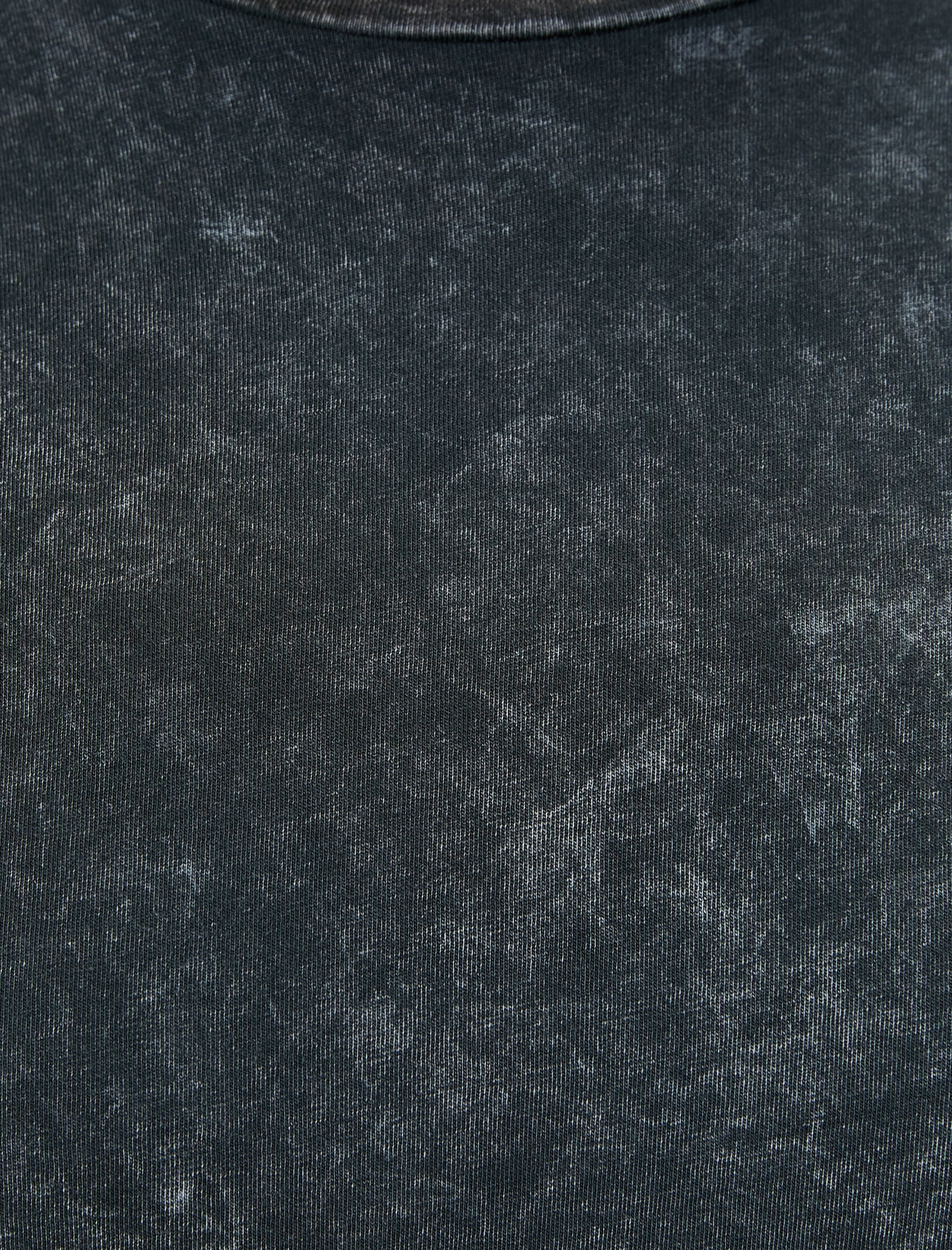   Soluk Efektli Pamuklu Bisiklet Yaka Kısa Kollu Tişört