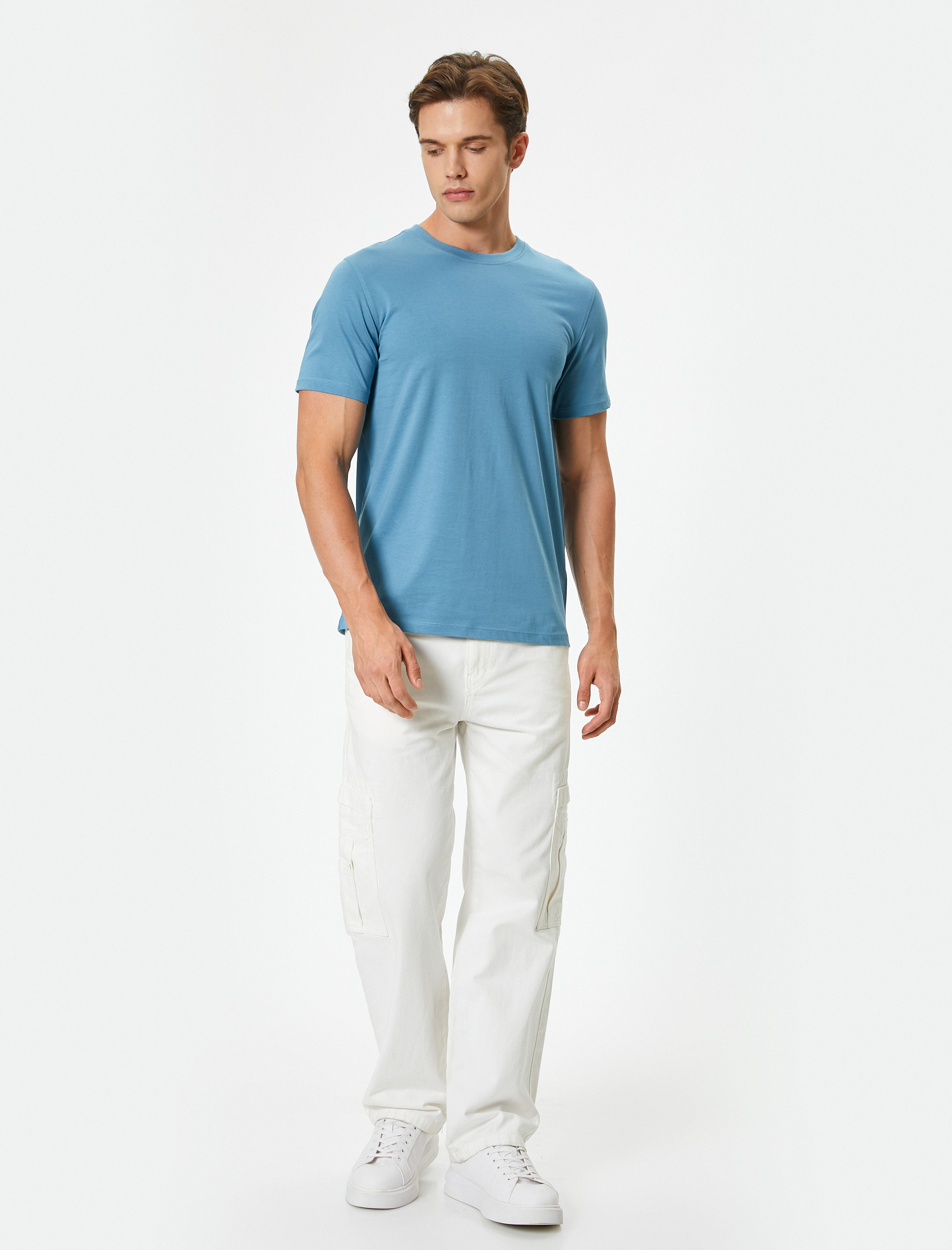   Dar Kesim Pamuklu Kısa Kollu Bisiklet Yaka Basic Tişört