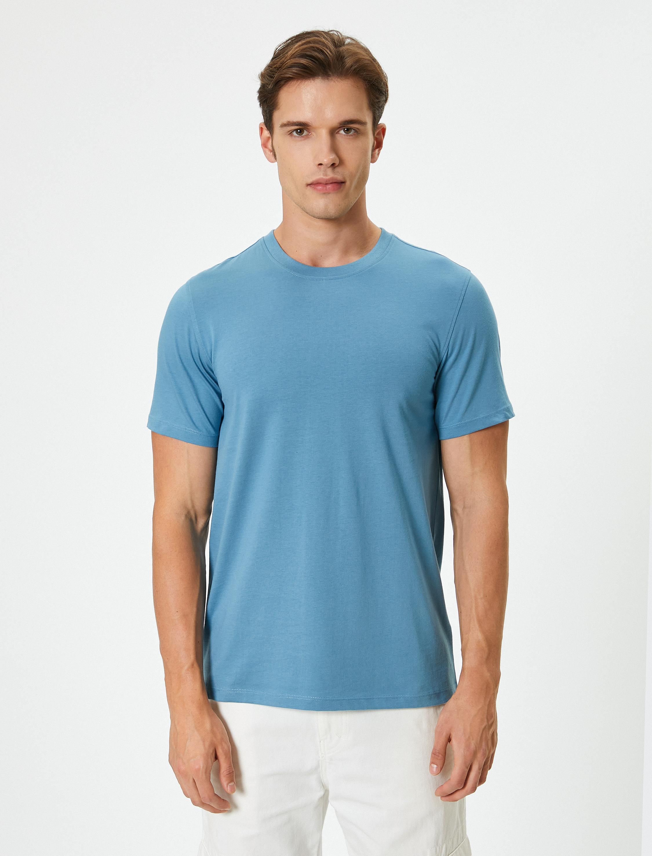   Dar Kesim Pamuklu Kısa Kollu Bisiklet Yaka Basic Tişört