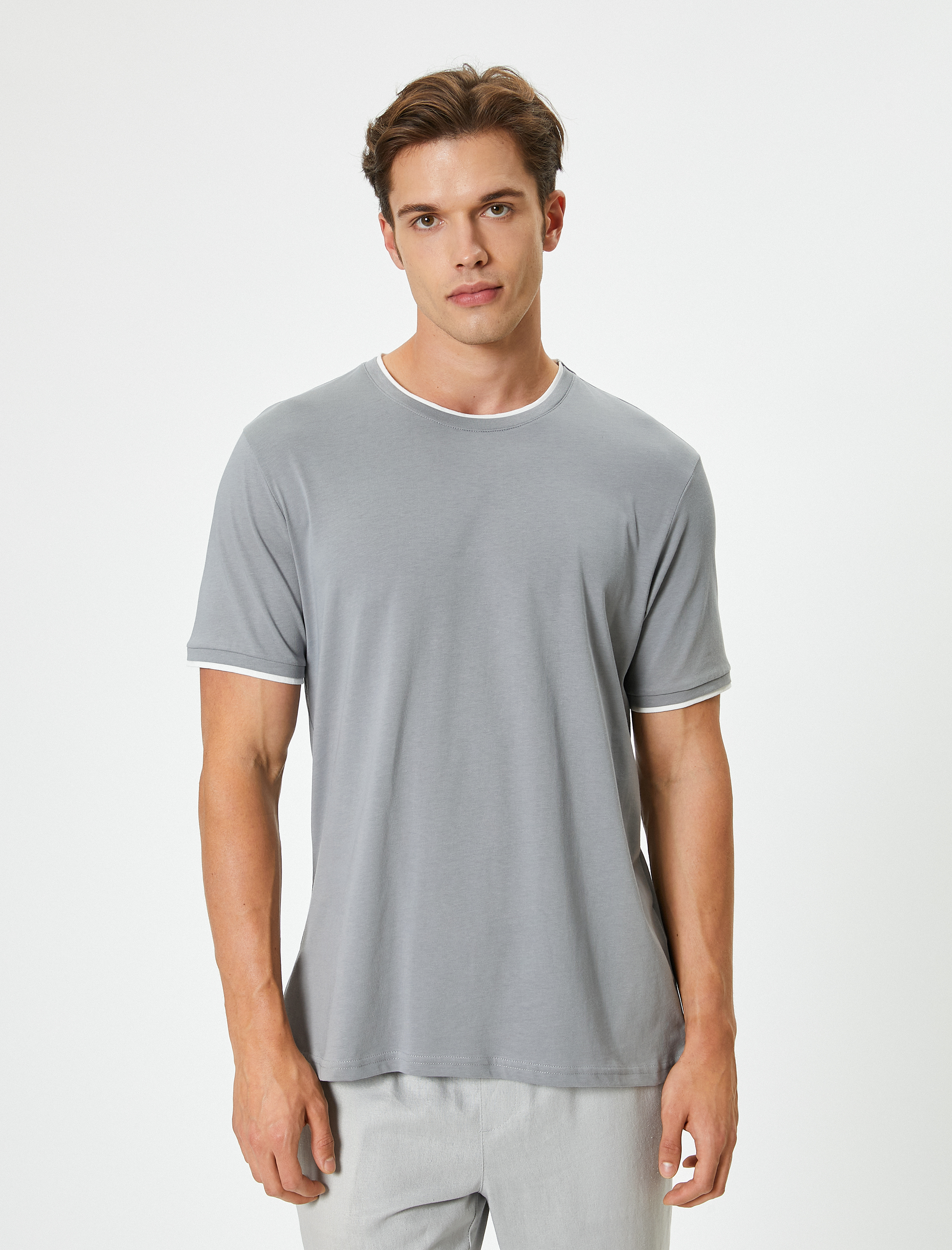   Bisiklet Yaka Kısa Kollu Renk Kontrast Detaylı Pamuklu Basic Tişört