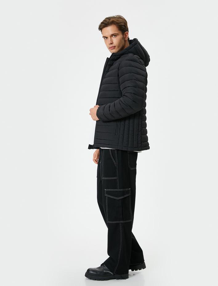  Kapşonlu Cep Detaylı Fermuarlı Şişme Mont