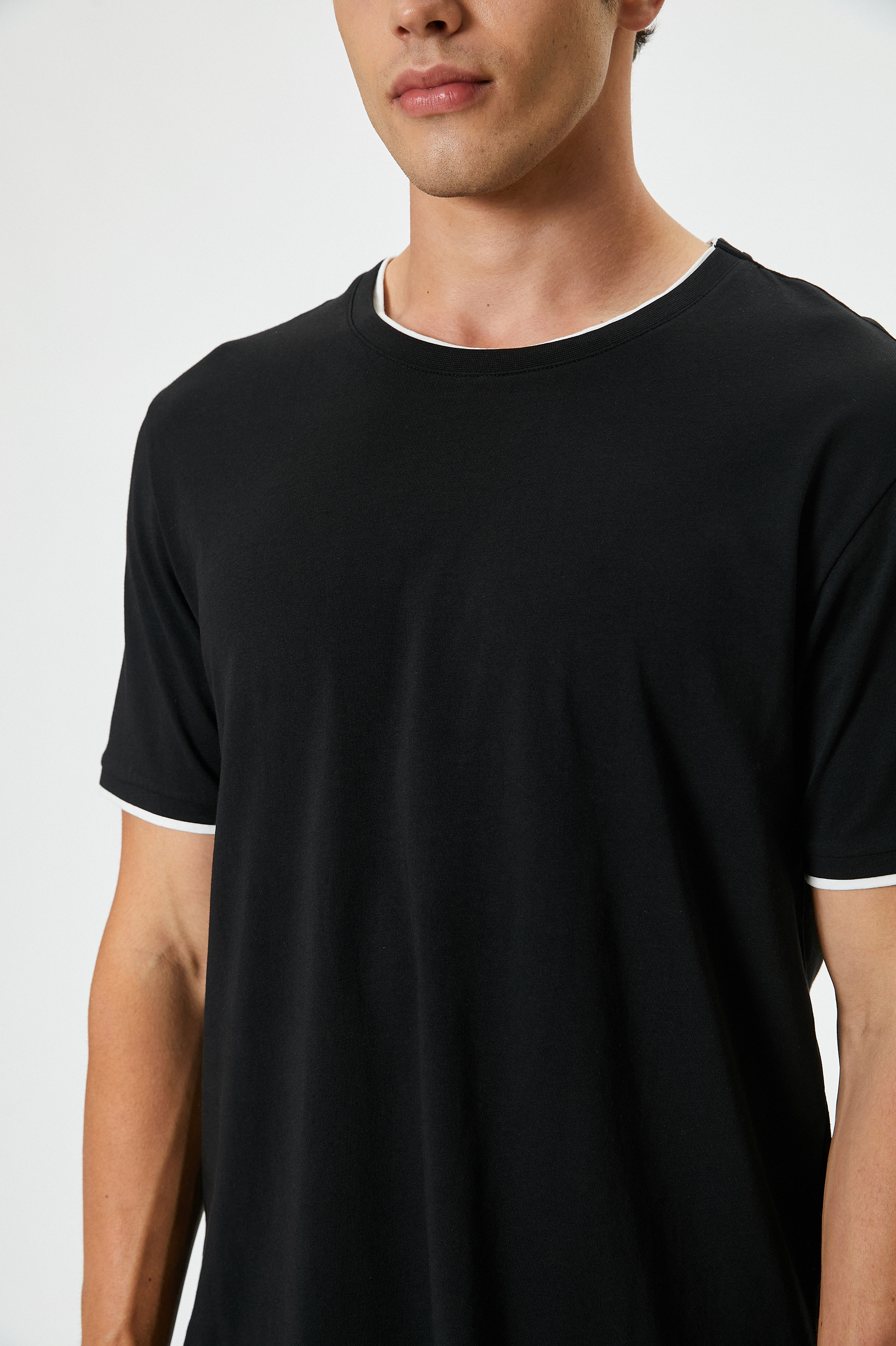 ★ DIAGONAL★ BASIC HALF SLEEVE TEE black DA251T05BK Siyah Erkek Bisiklet Yaka Kısa Kollu Renk Kontrast Detaylı