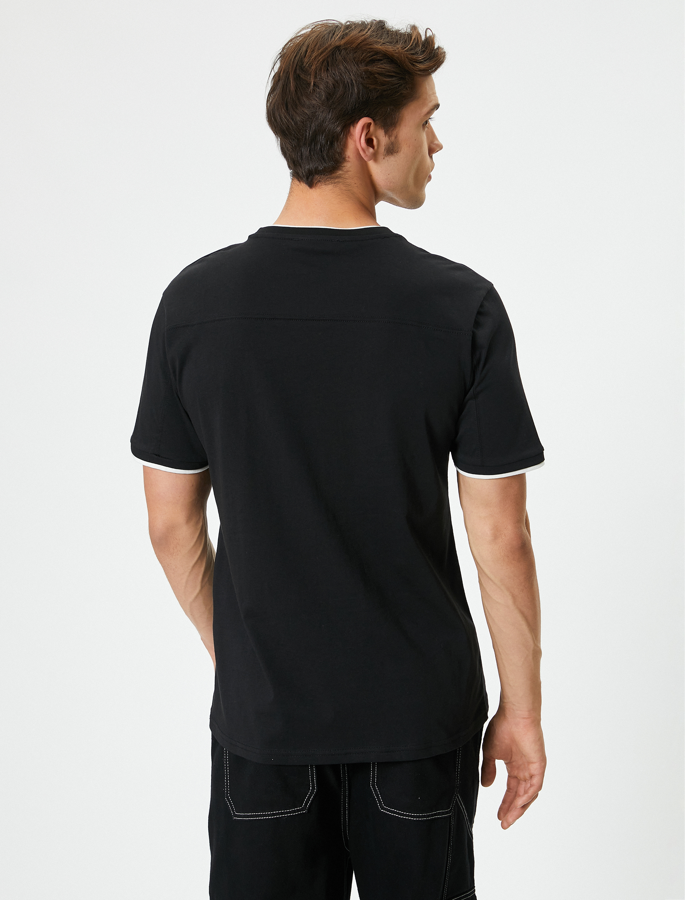   Bisiklet Yaka Kısa Kollu Renk Kontrast Detaylı Pamuklu Basic Tişört