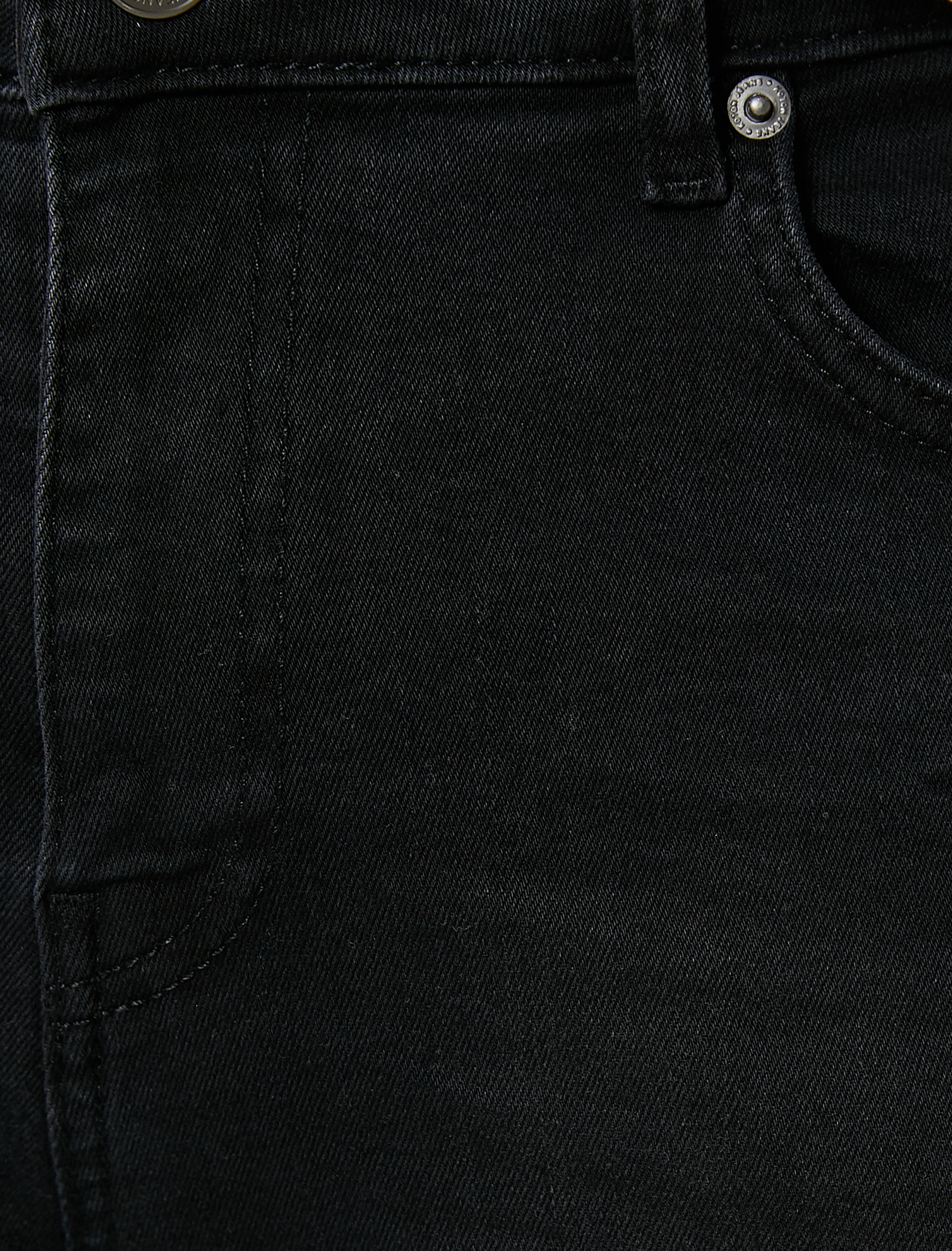   Brad Jeans - Slim Fit Jean