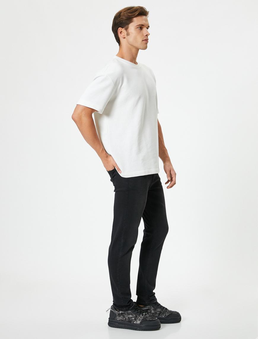   Brad Jeans - Slim Fit Jean